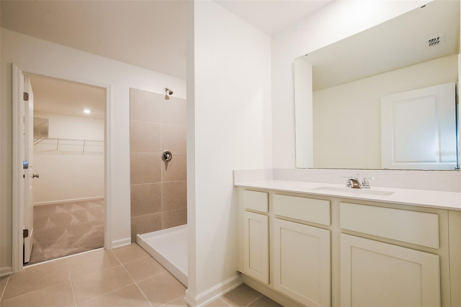 Listing photo id 6 for 3624 Rolling Ridge Bend