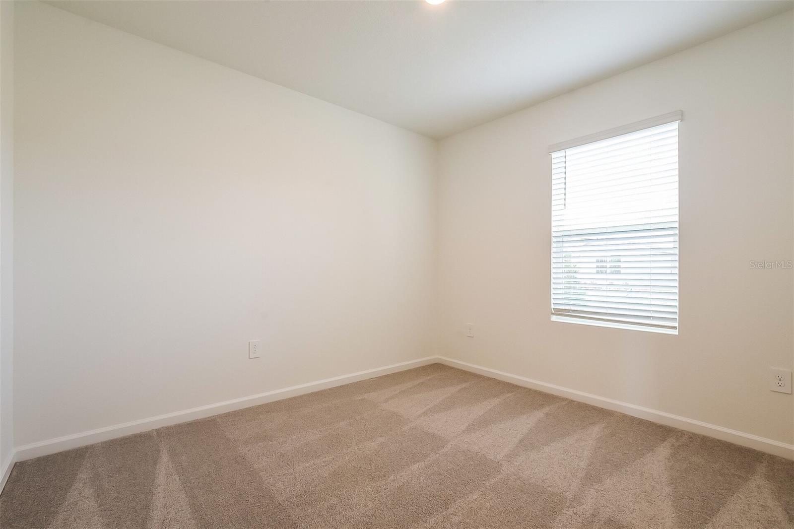 Listing photo id 7 for 3624 Rolling Ridge Bend