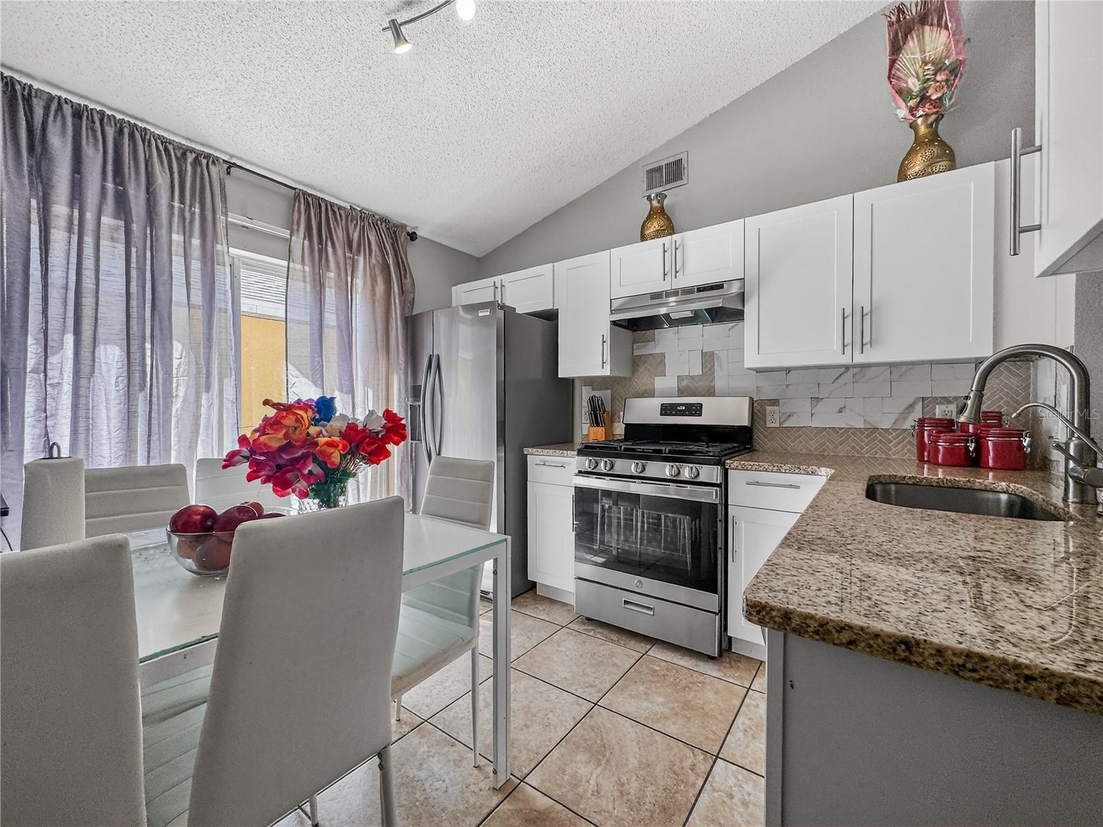 Image 10 of 36 For 5003 Aventura Boulevard