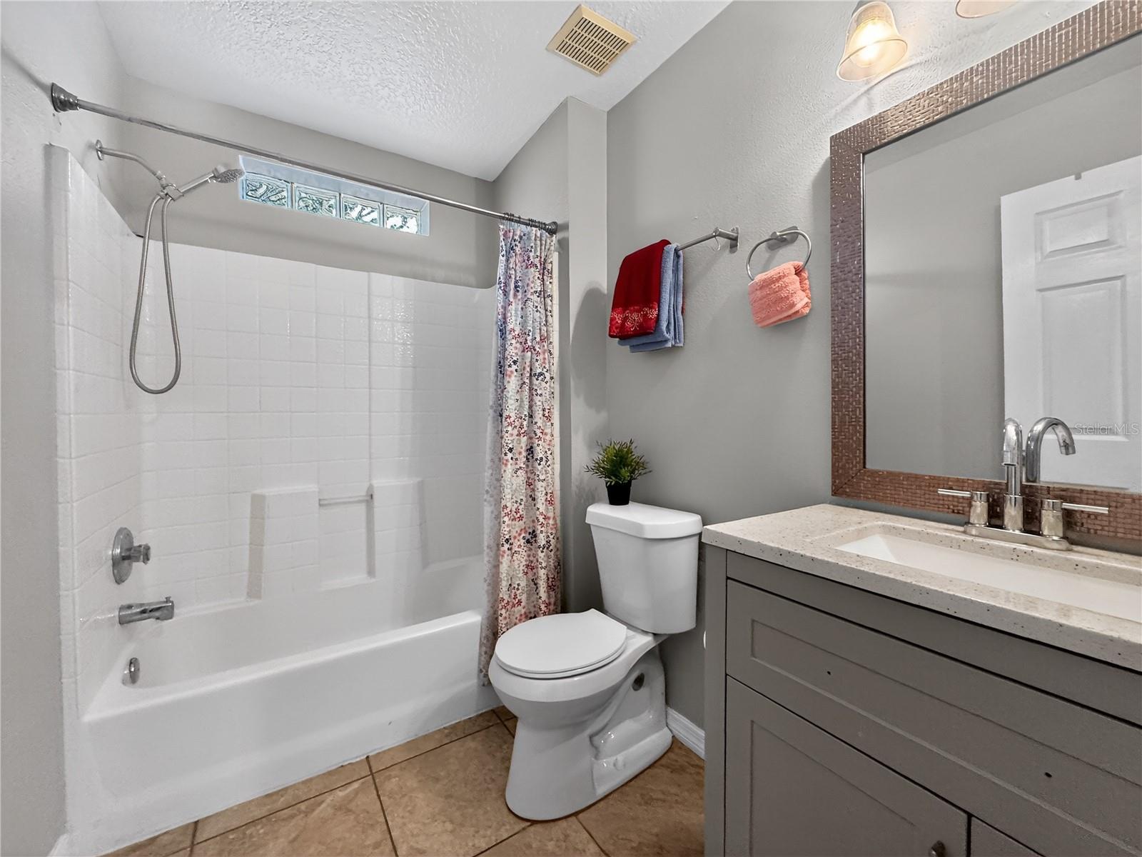 Image 17 of 36 For 5003 Aventura Boulevard