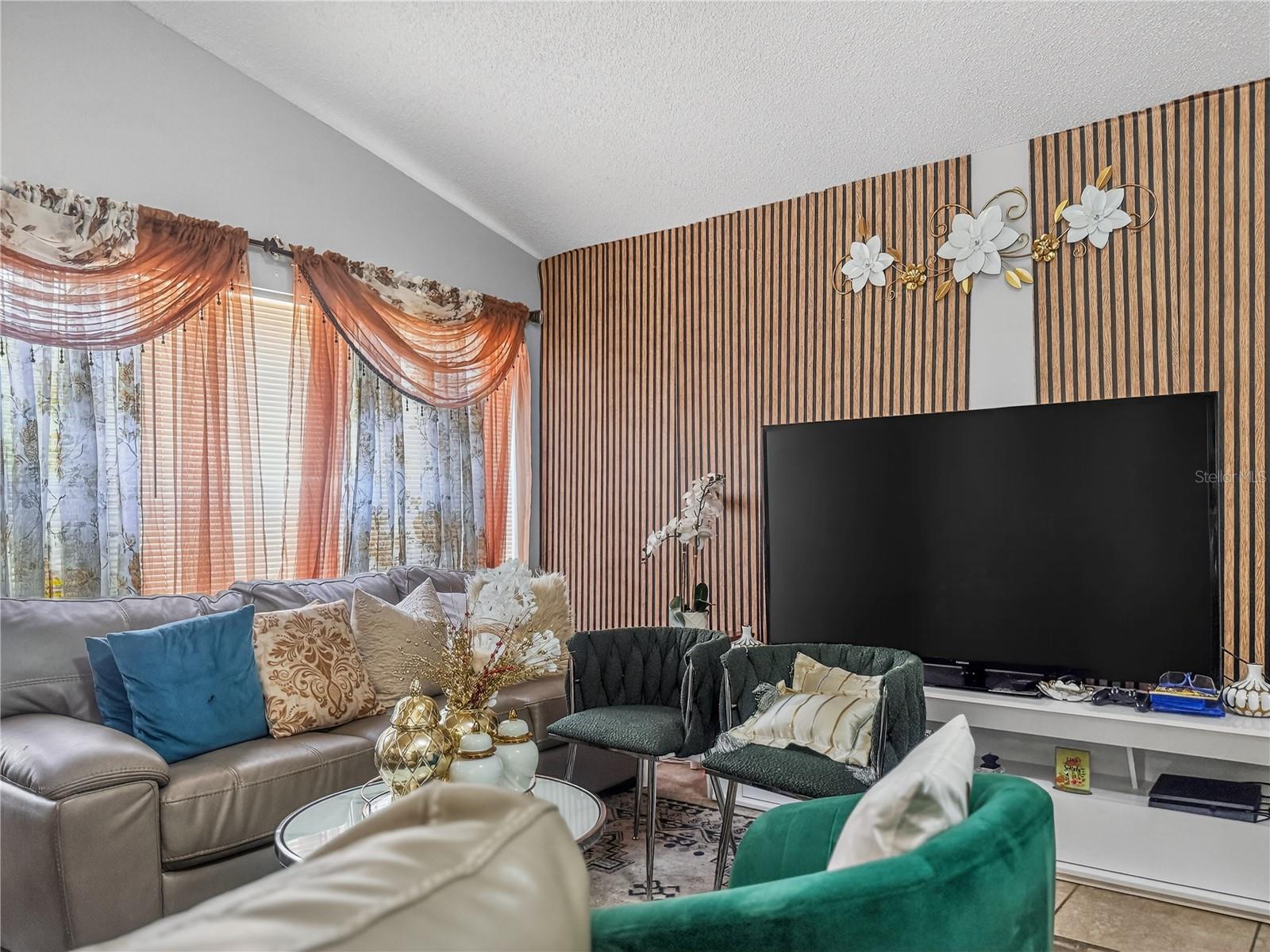 Image 7 of 36 For 5003 Aventura Boulevard