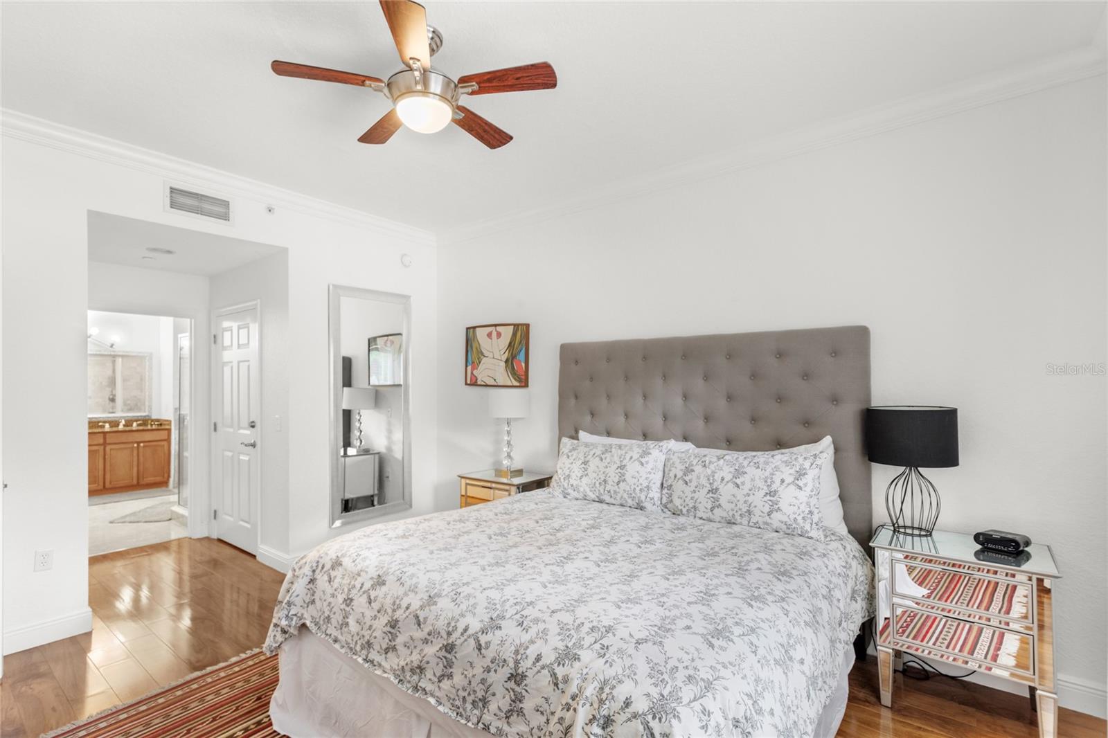 Image 21 of 51 For 7650 Whisper Way 104