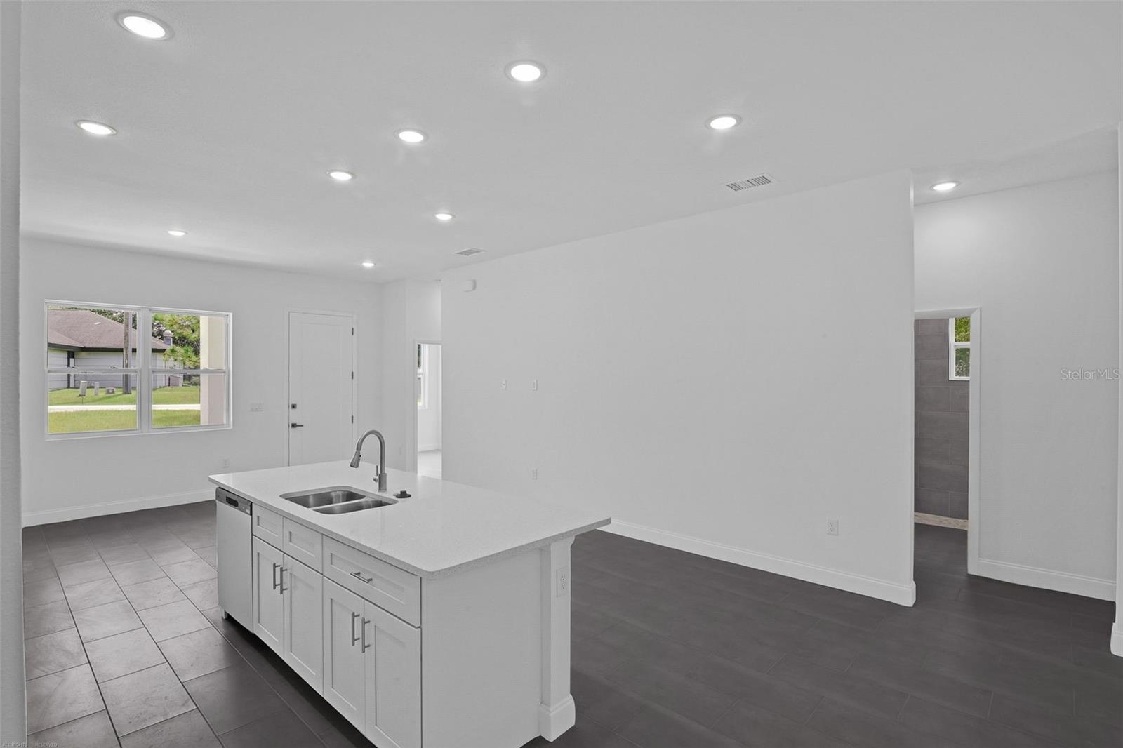 Image 11 of 30 For 20563 Rainbow Lakes Boulevard