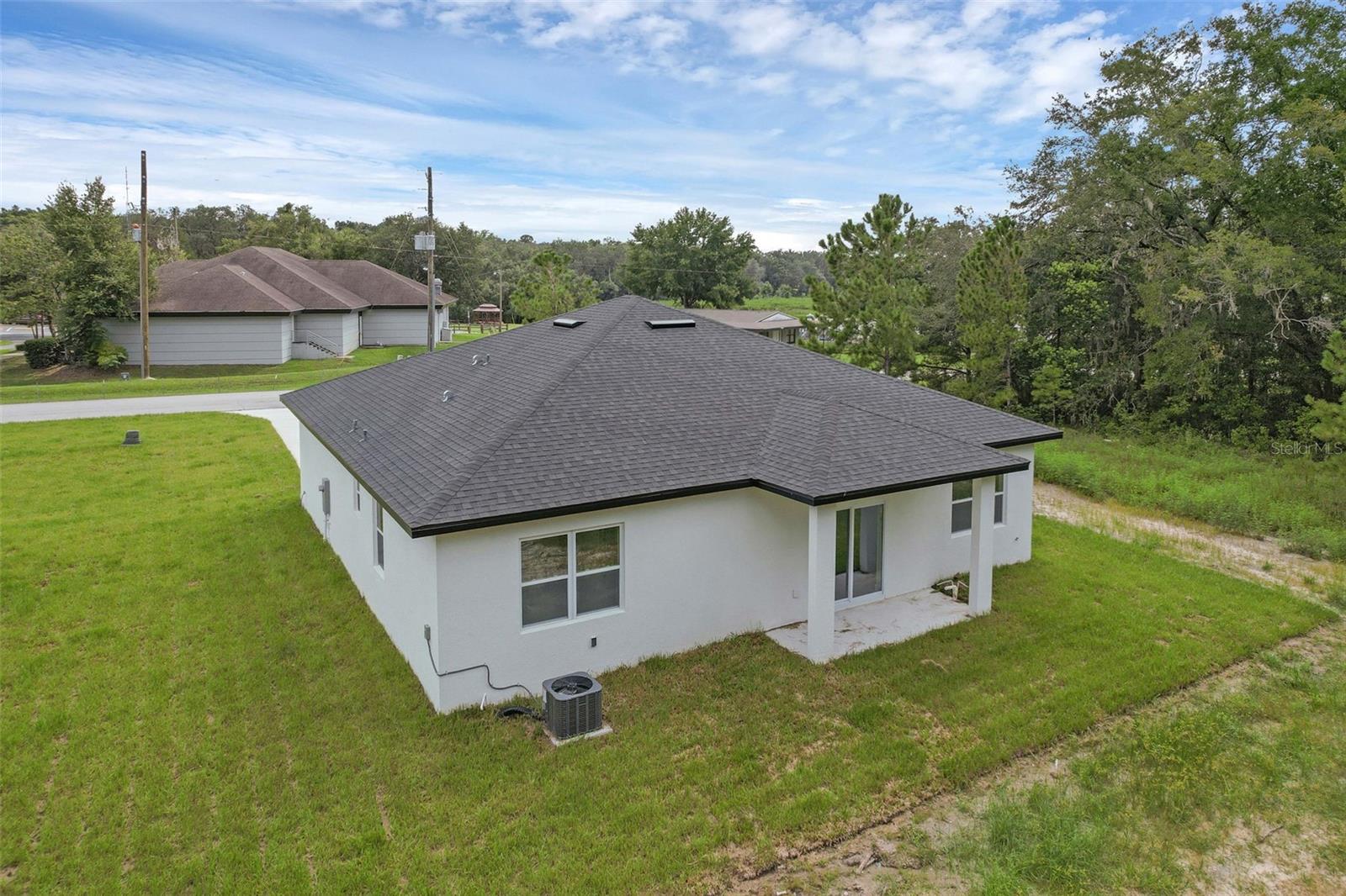 Image 28 of 30 For 20563 Rainbow Lakes Boulevard