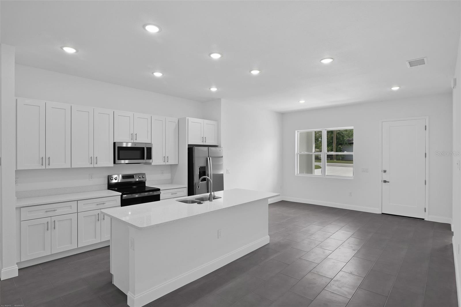 Image 9 of 30 For 20563 Rainbow Lakes Boulevard