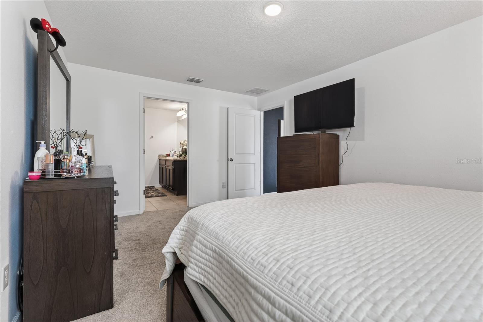 Image 16 of 30 For 551 Taft Drive