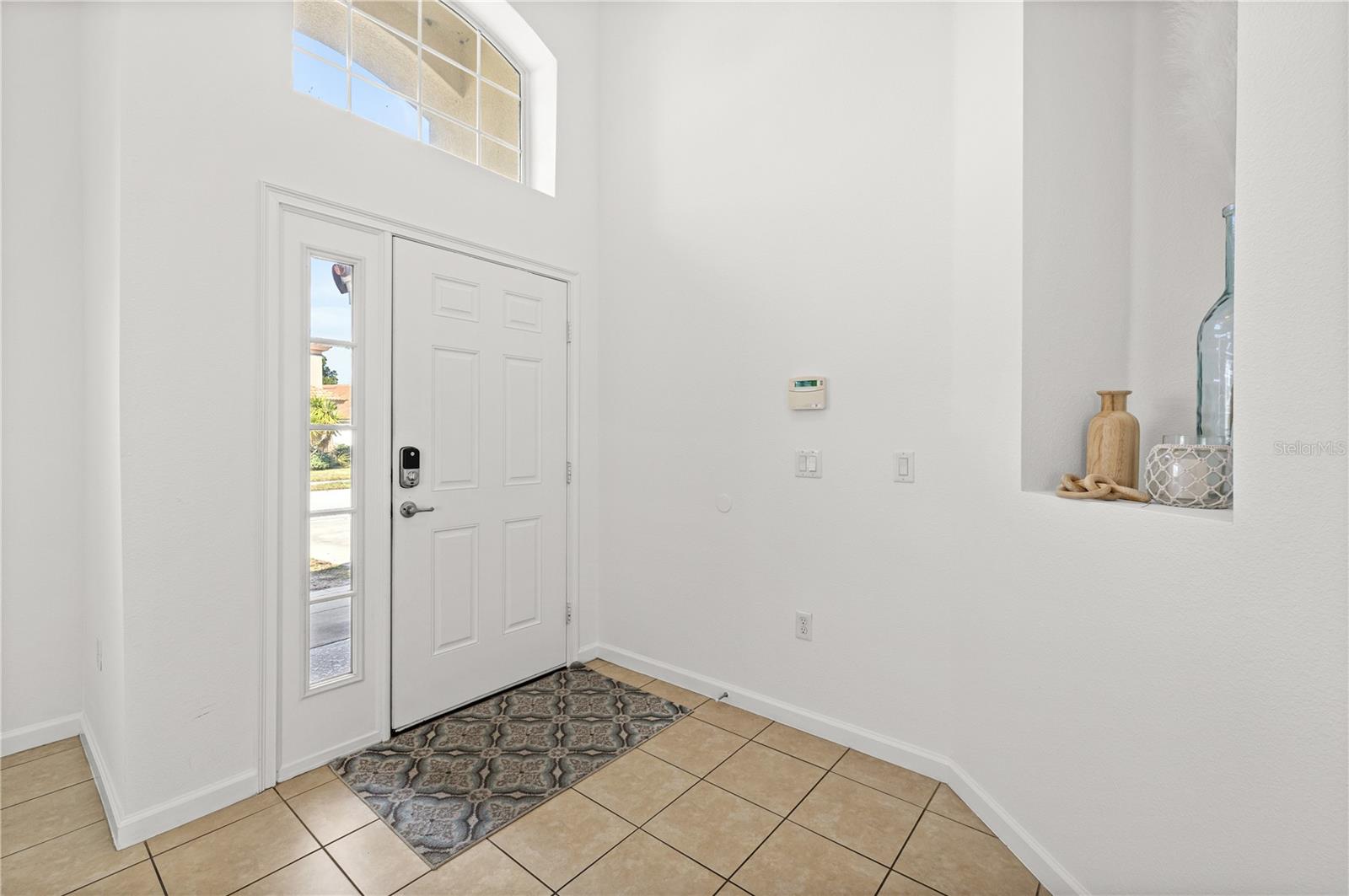 Image 4 of 33 For 410 Viola Drive
