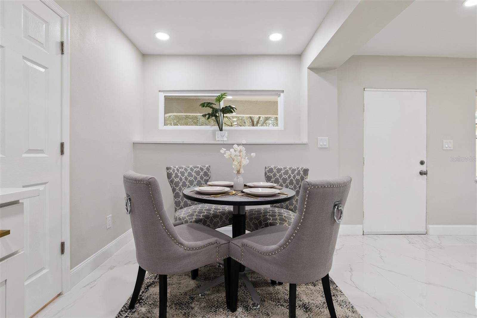 Image 10 of 60 For 1375 Lake Drive