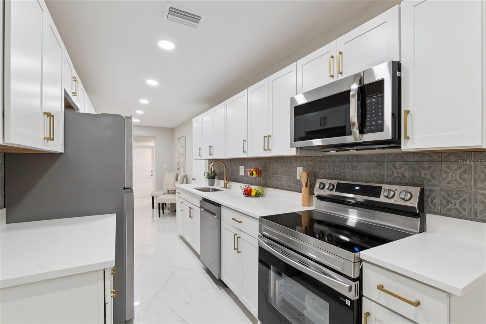 Image 16 of 60 For 1375 Lake Drive