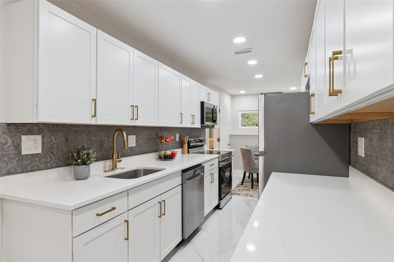 Image 18 of 60 For 1375 Lake Drive