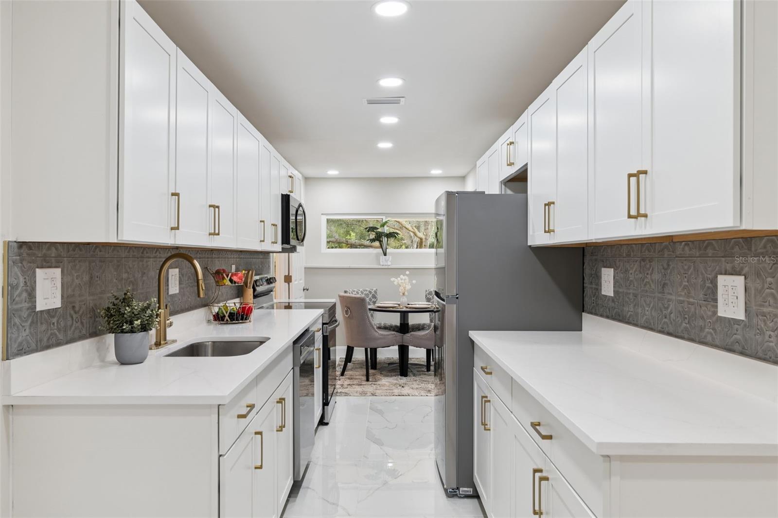 Image 19 of 60 For 1375 Lake Drive