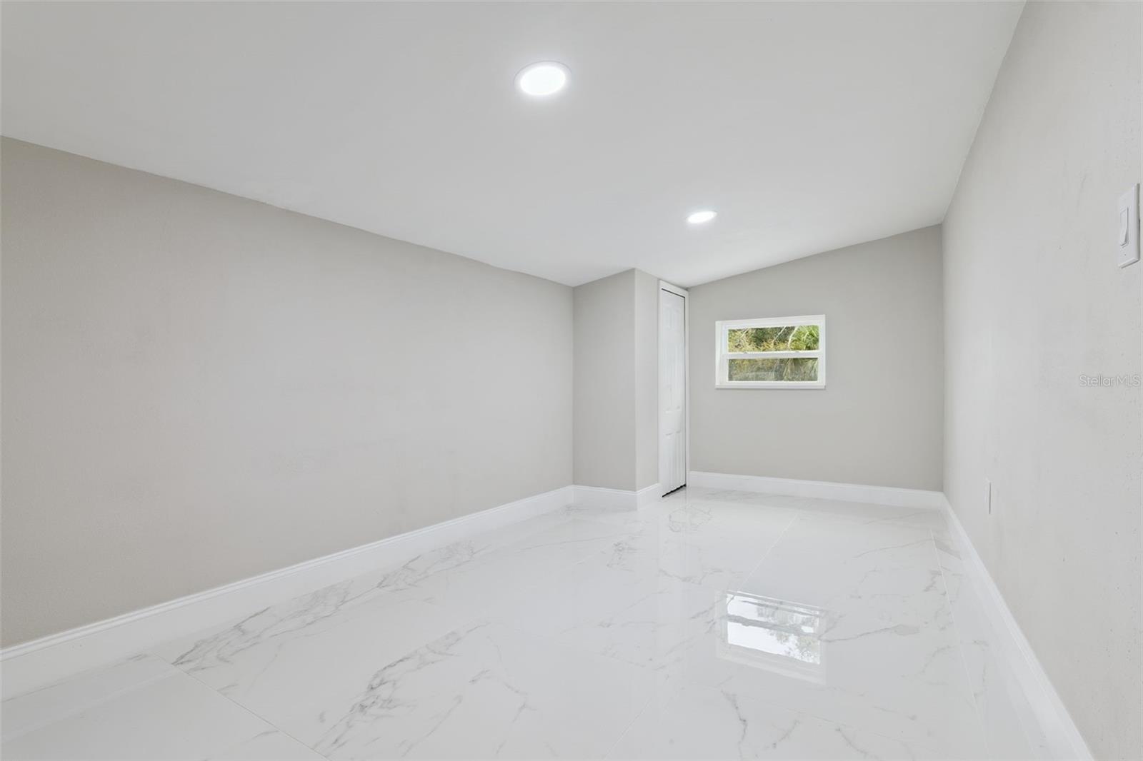 Image 23 of 60 For 1375 Lake Drive