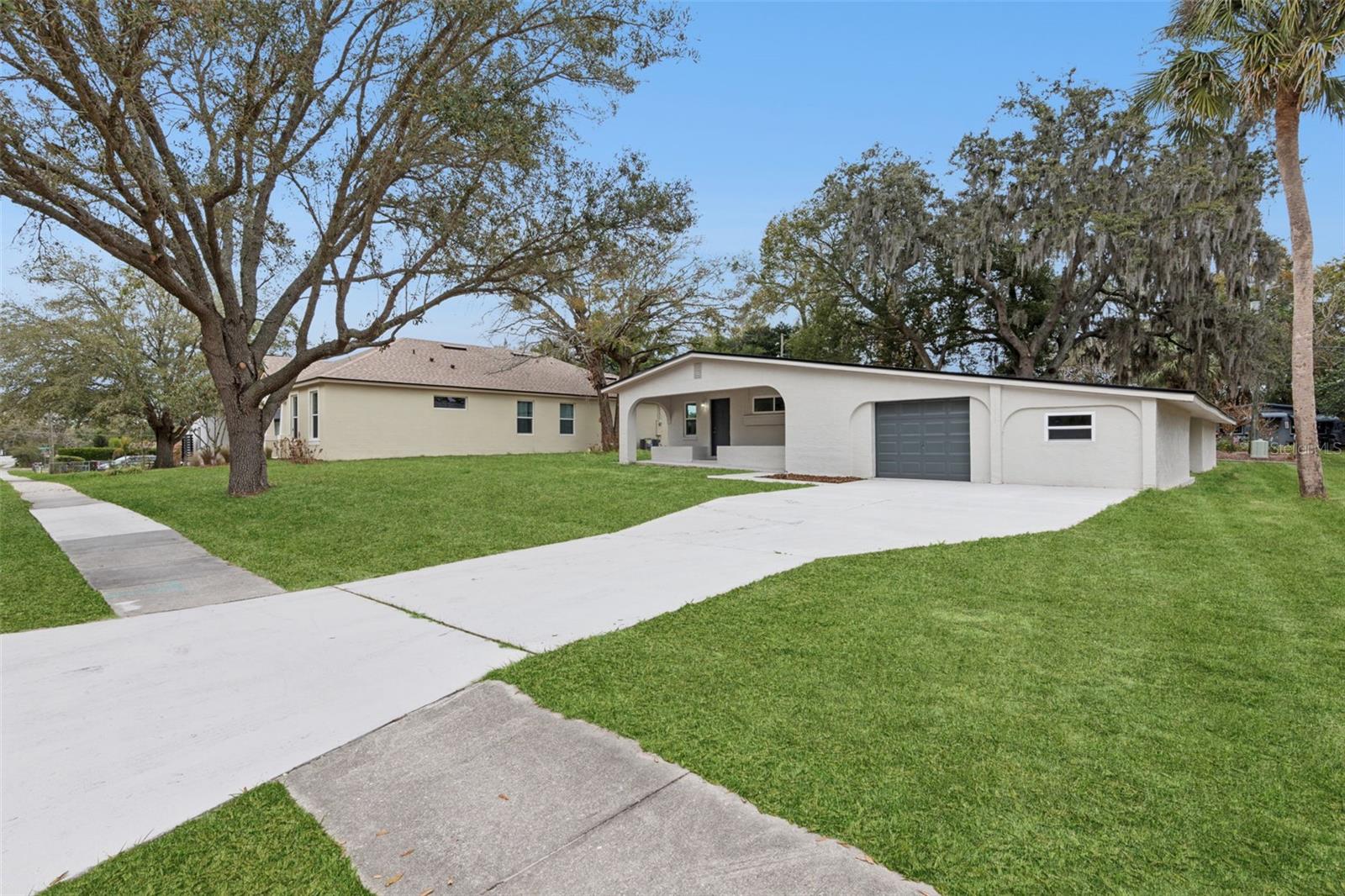 Image 3 of 60 For 1375 Lake Drive