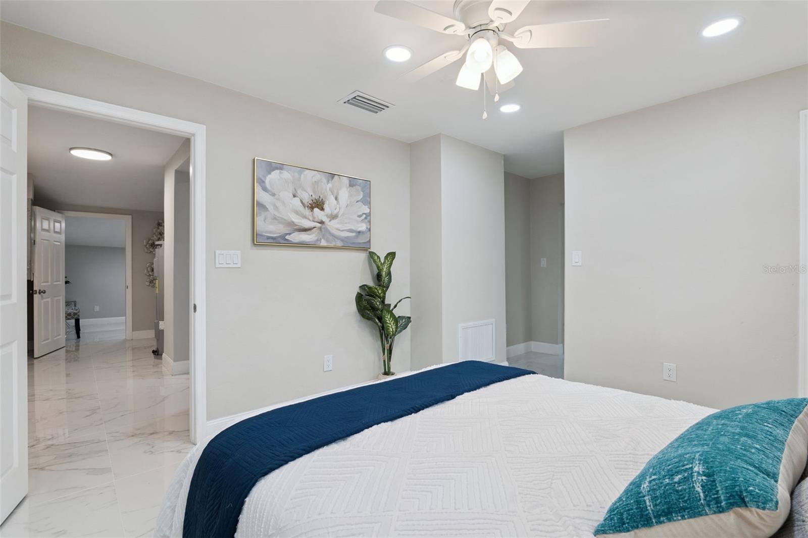 Image 45 of 60 For 1375 Lake Drive