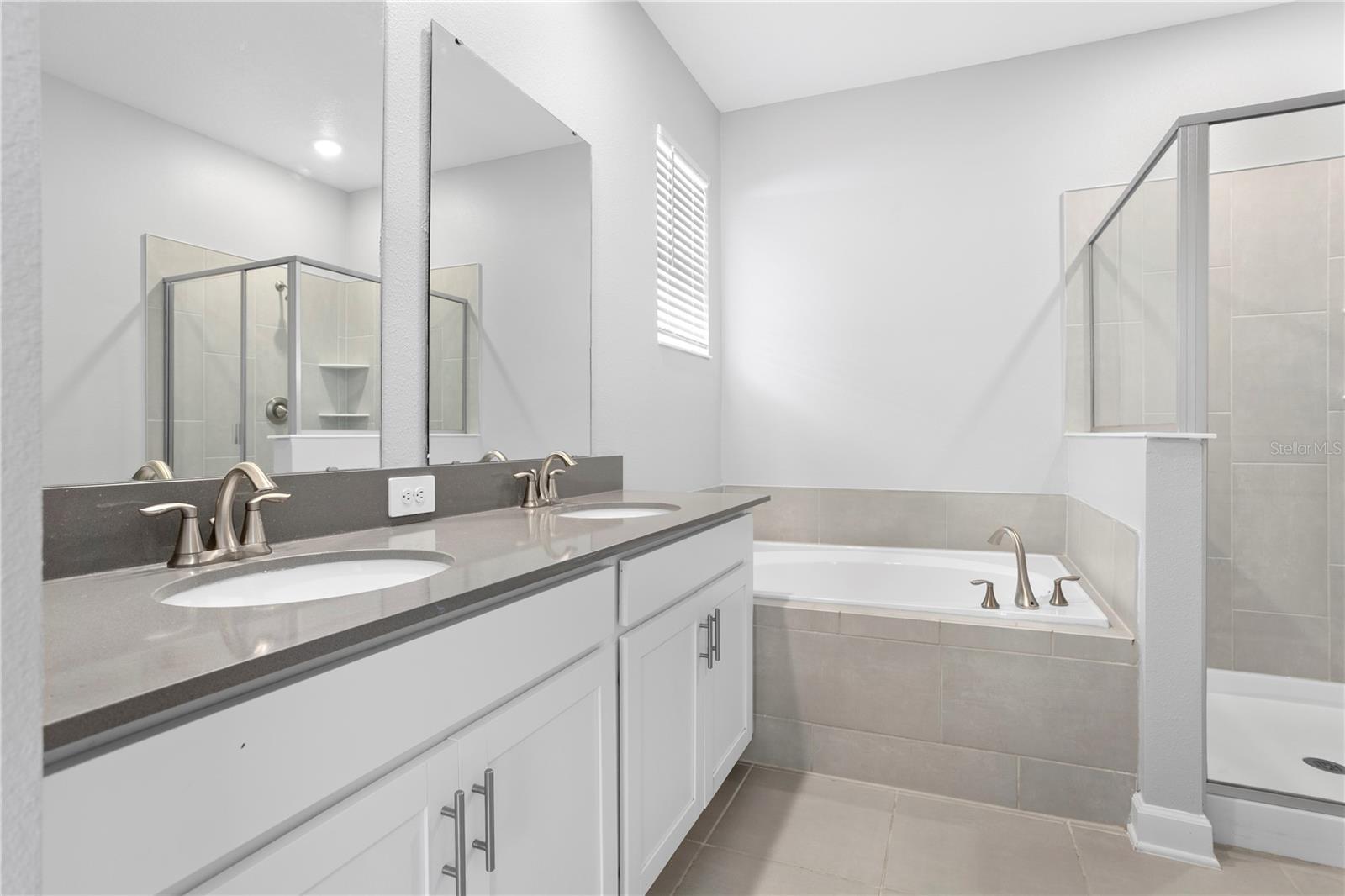 Image 13 of 30 For 3050 Camden Way