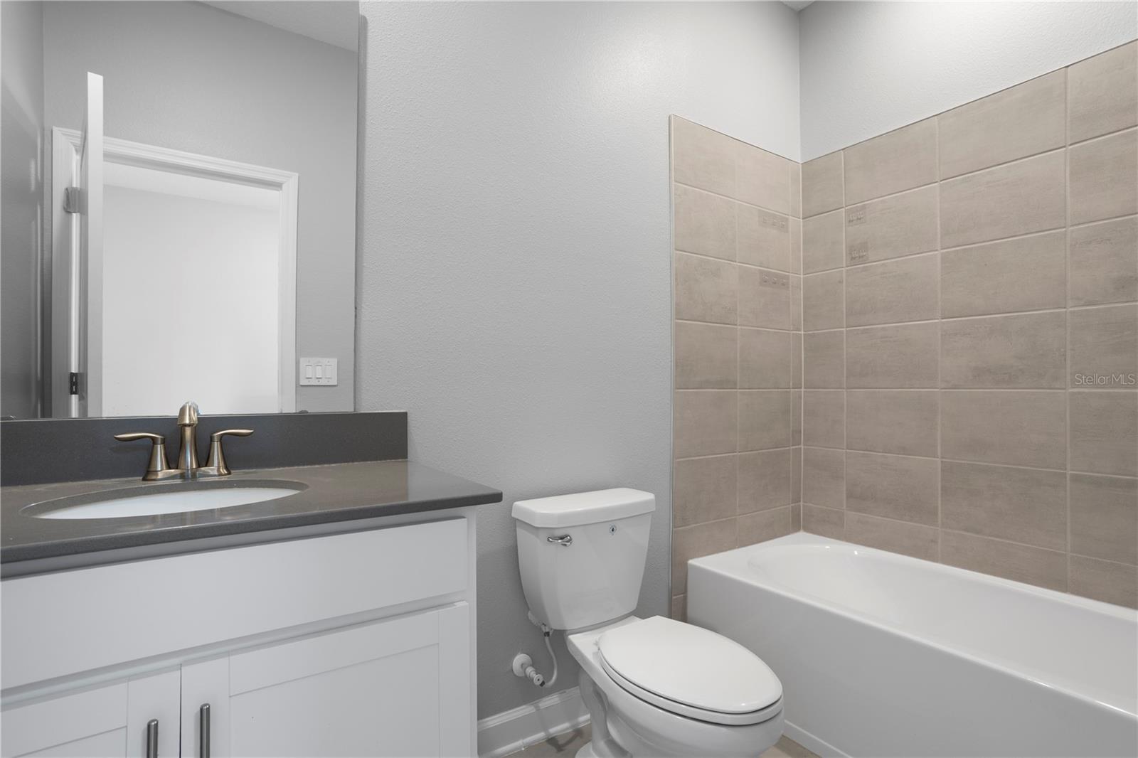 Image 18 of 30 For 3050 Camden Way