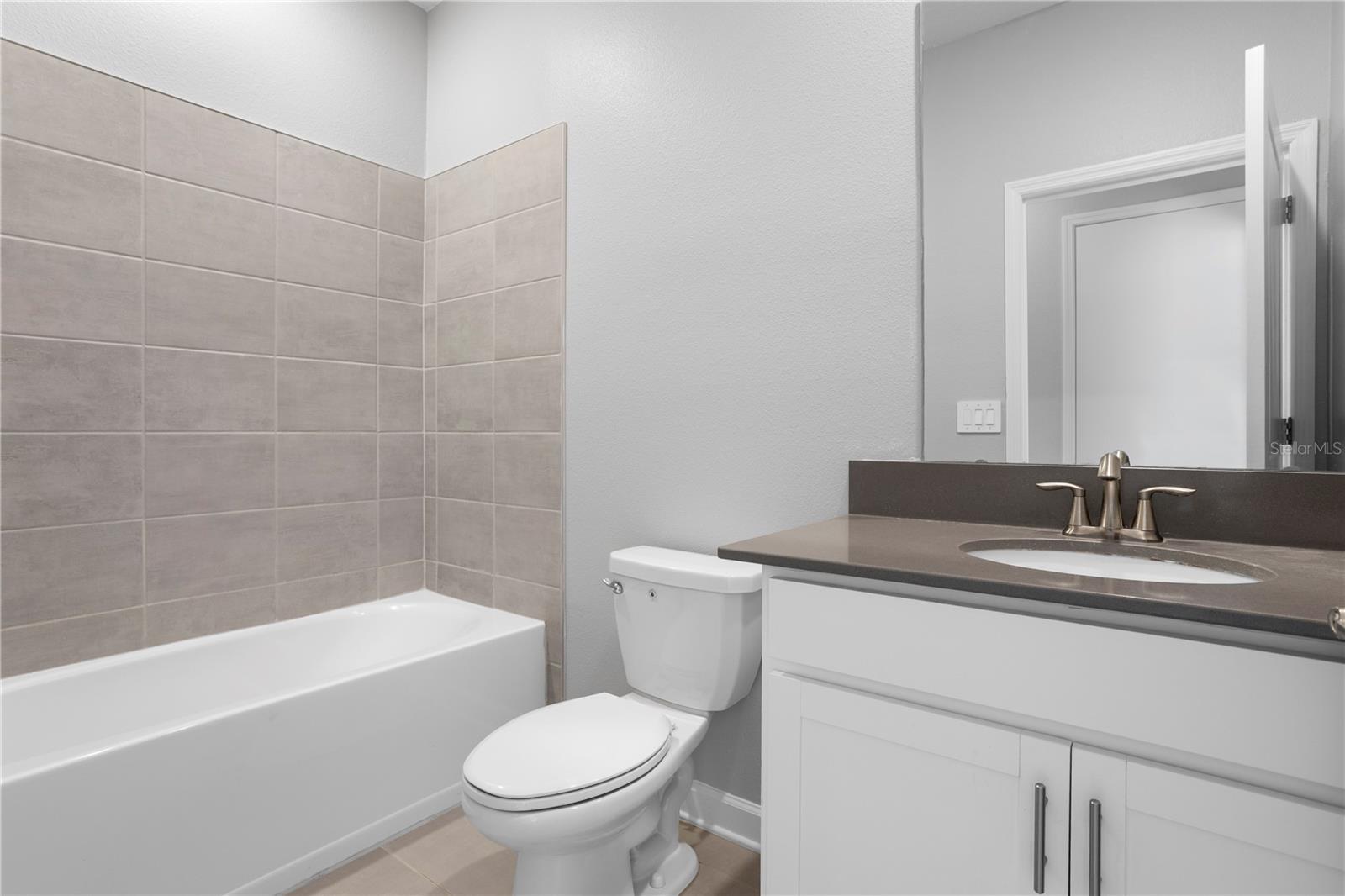 Image 21 of 30 For 3050 Camden Way