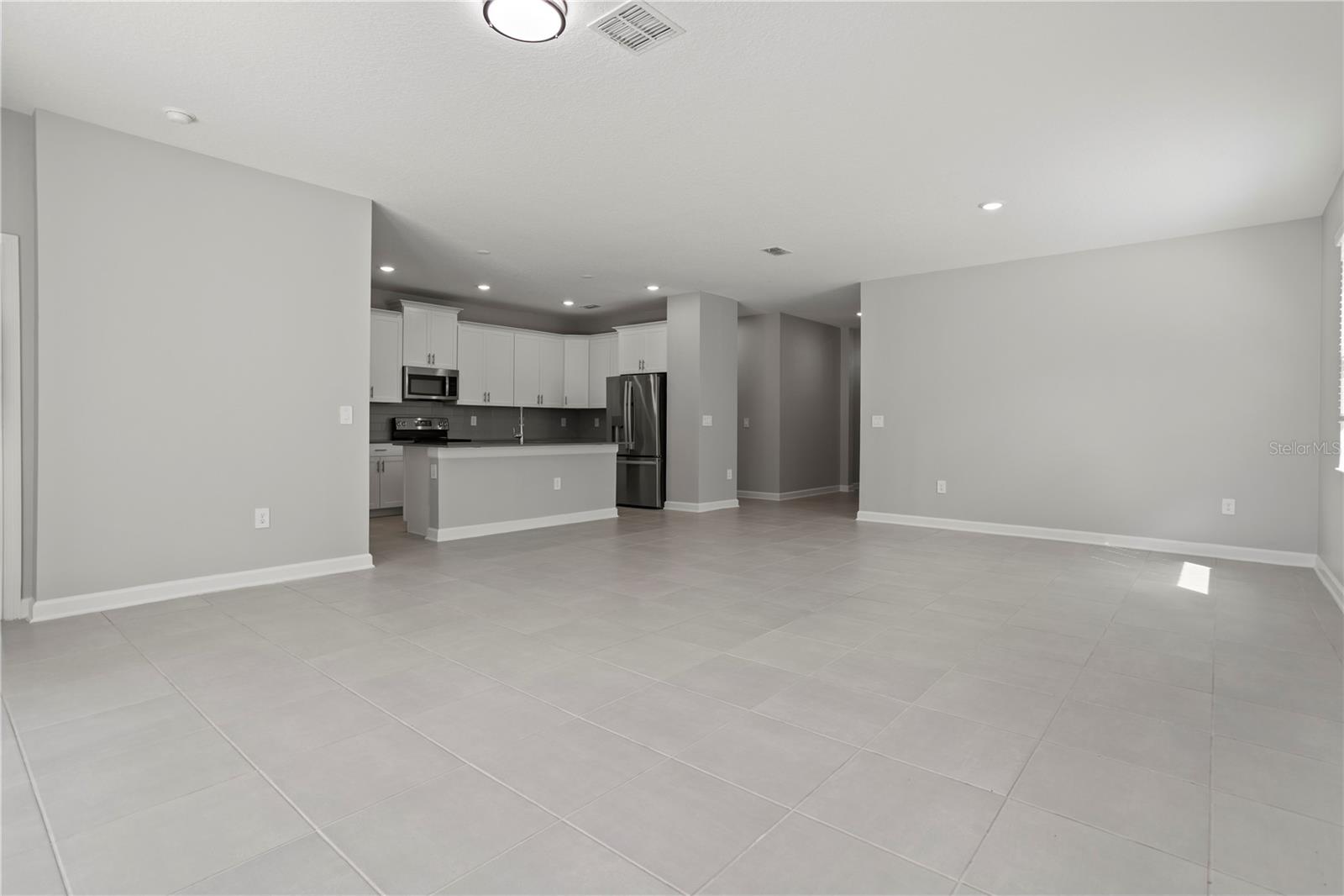 Image 7 of 30 For 3050 Camden Way