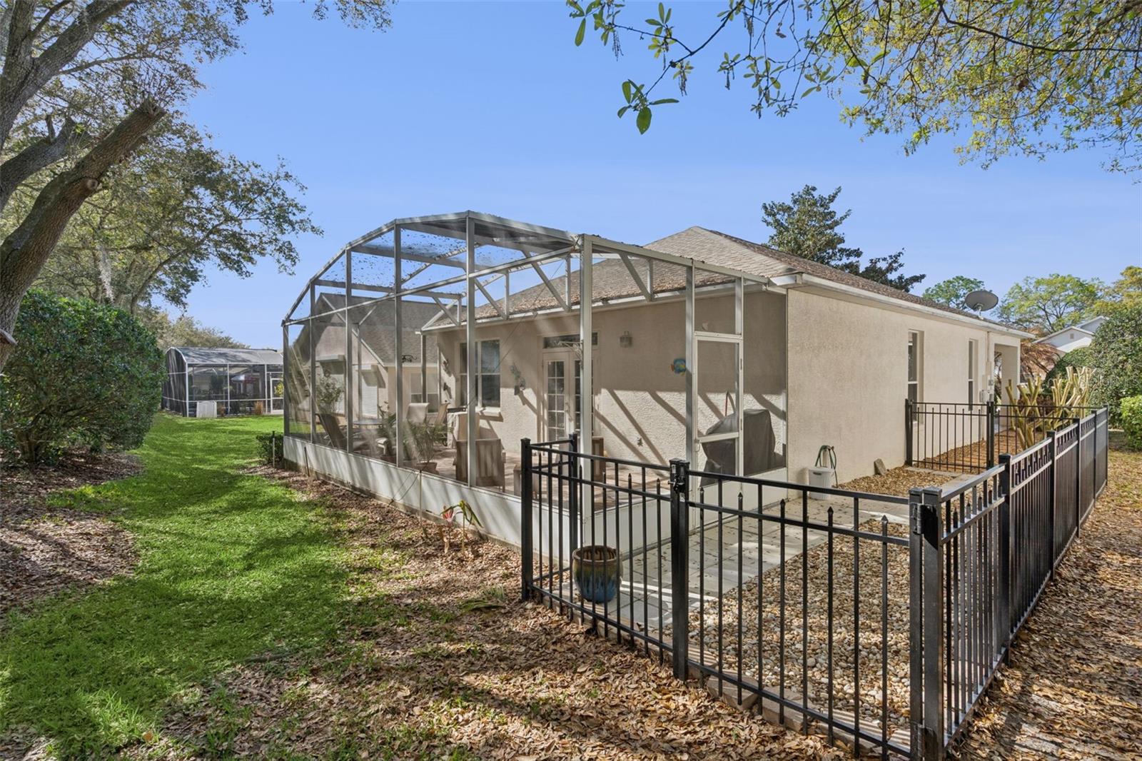 Image 25 of 52 For 8002 Arcadian Court