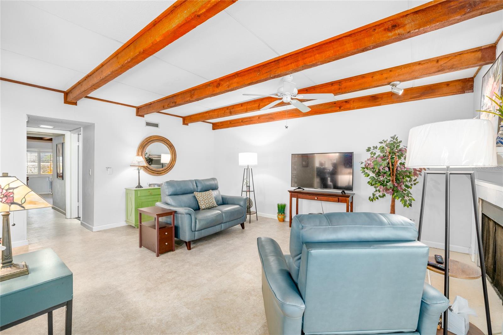 Image 17 of 48 For 104 Fairway Drive 101b