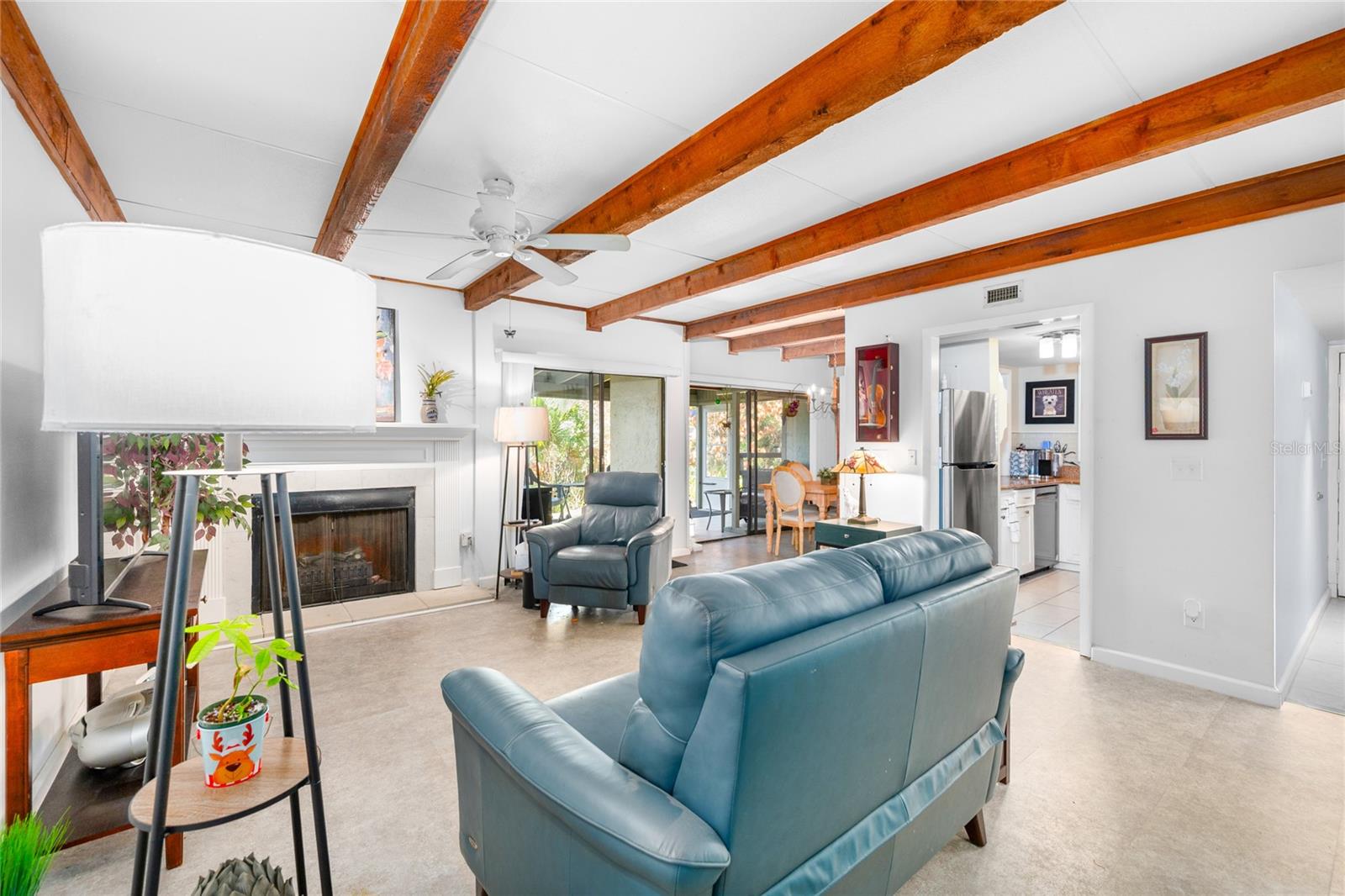 Image 19 of 48 For 104 Fairway Drive 101b