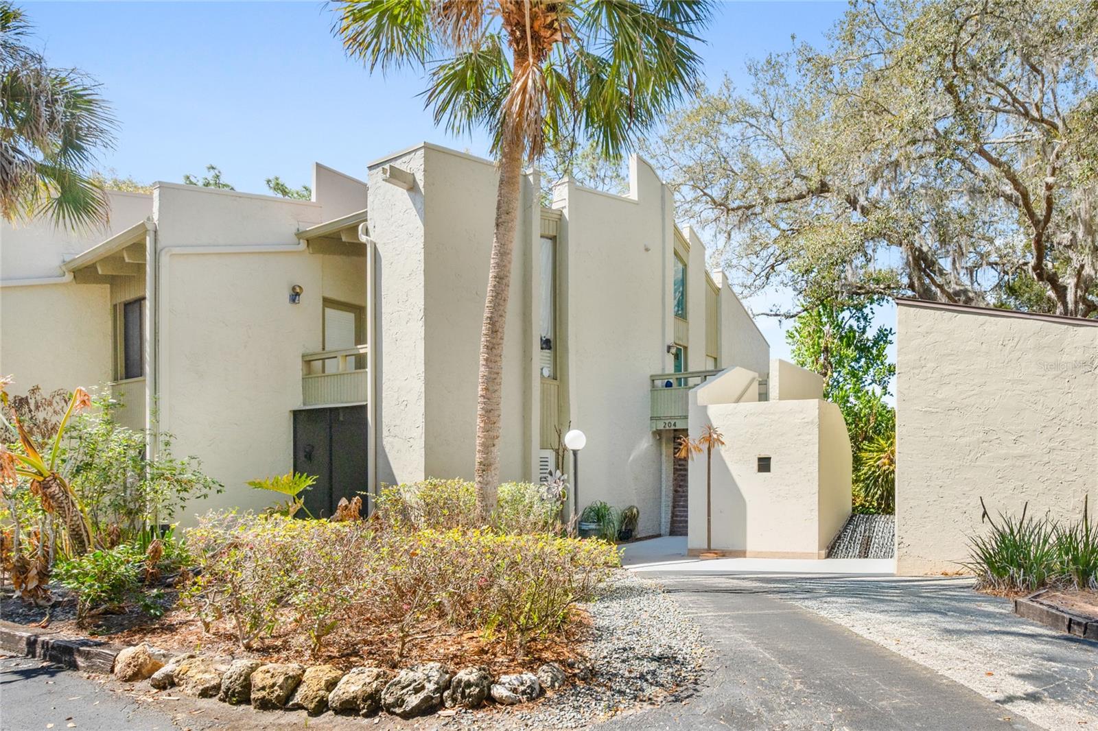 Image 21 of 48 For 104 Fairway Drive 101b