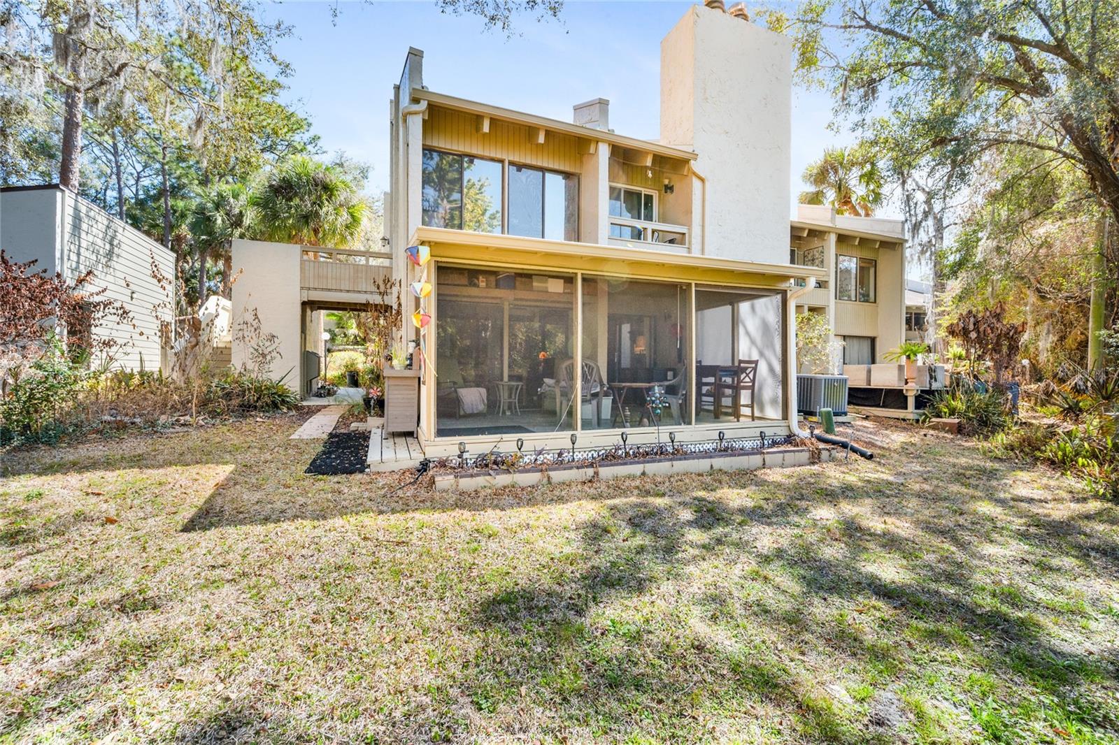 Image 23 of 48 For 104 Fairway Drive 101b