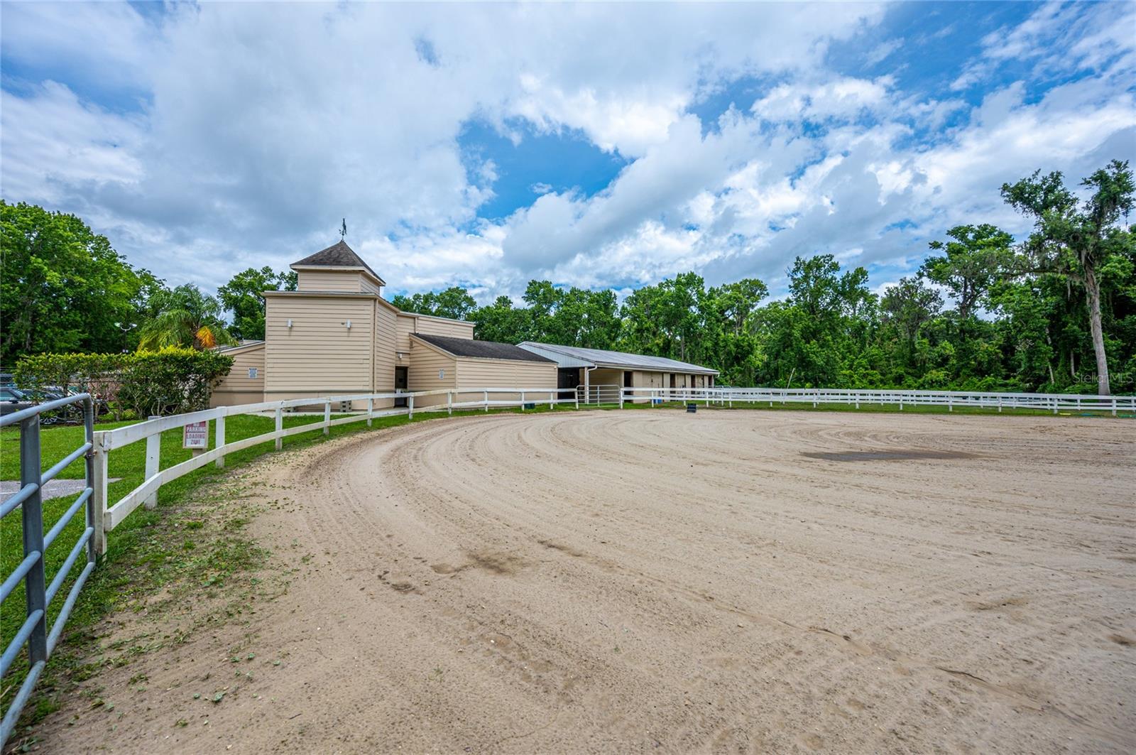 Image 30 of 48 For 104 Fairway Drive 101b