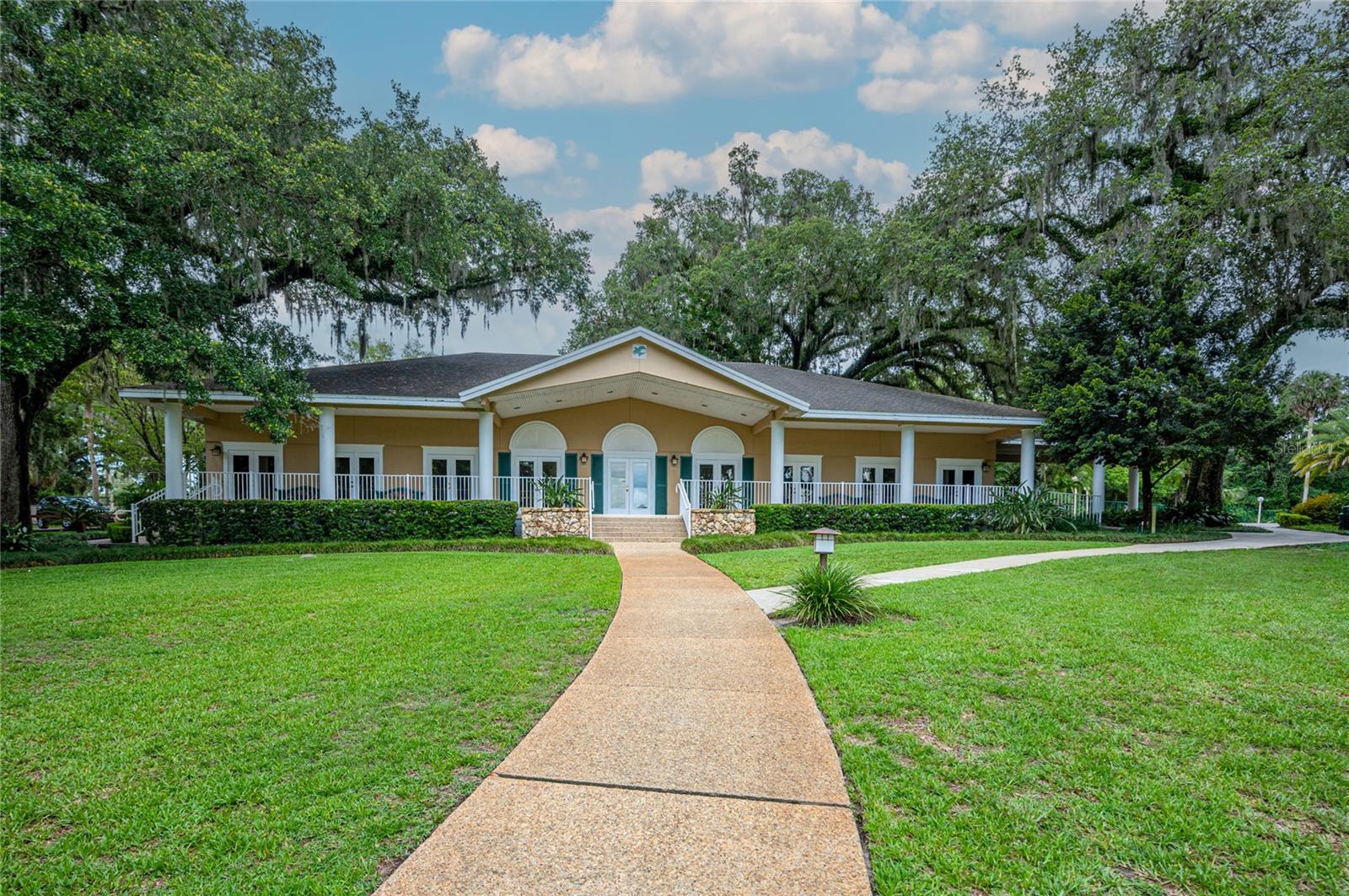 Image 34 of 48 For 104 Fairway Drive 101b