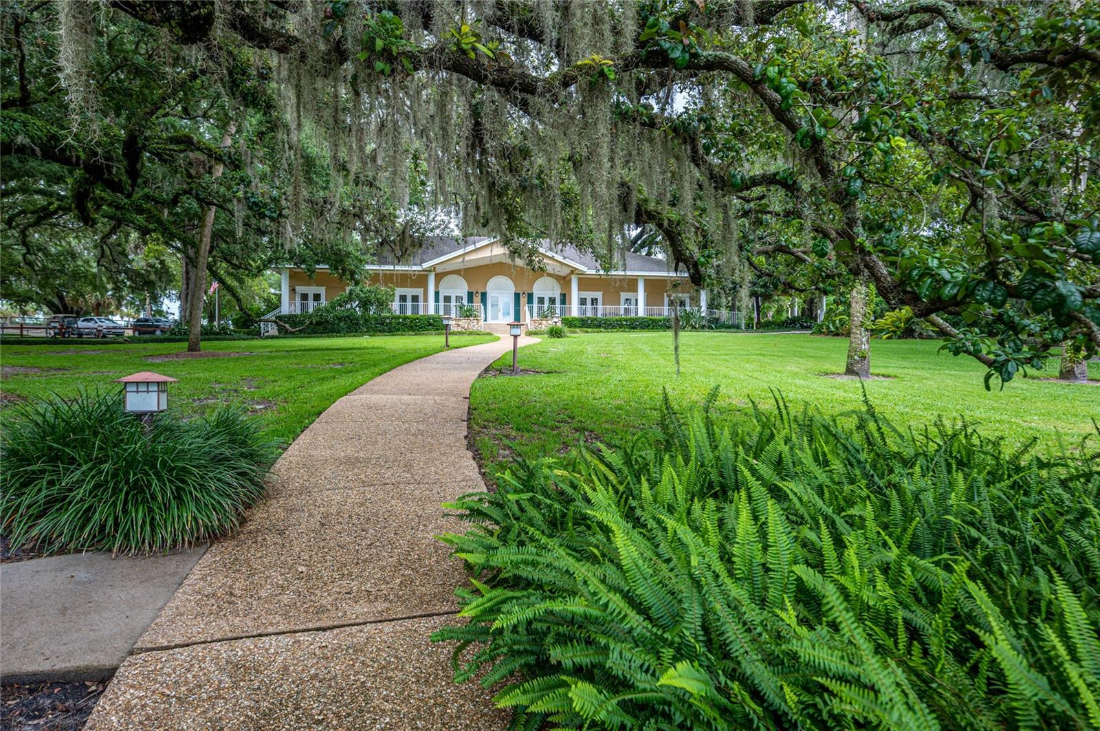 Image 35 of 48 For 104 Fairway Drive 101b