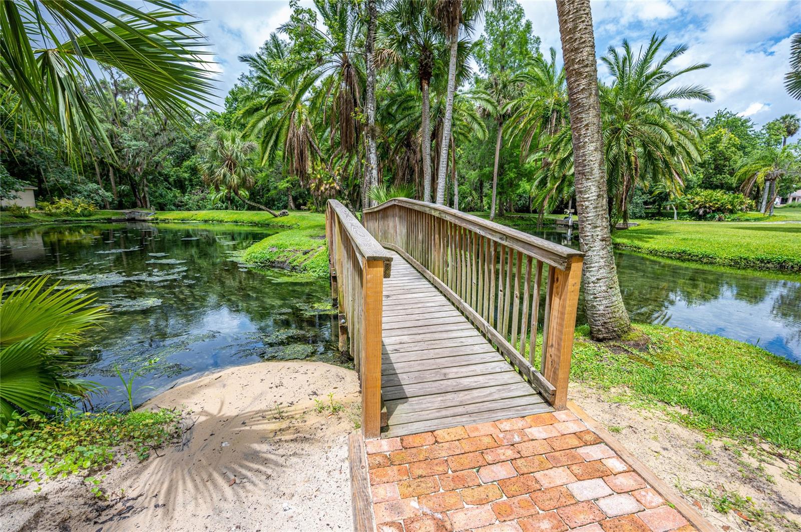 Image 44 of 48 For 104 Fairway Drive 101b