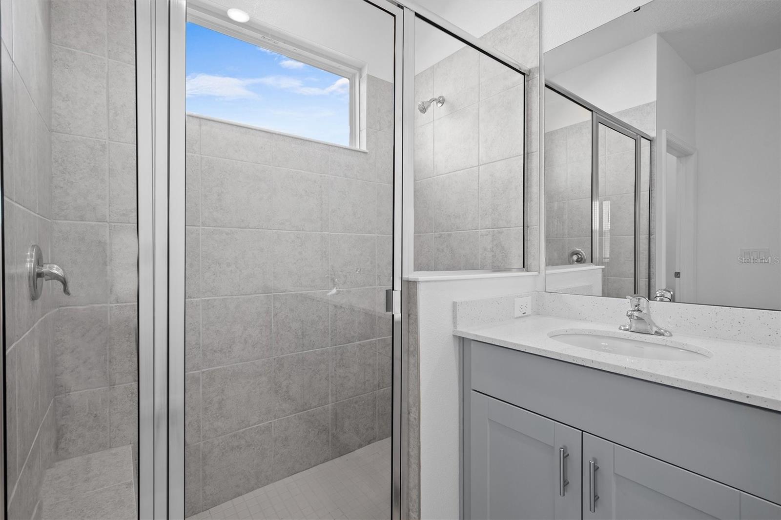 Image 18 of 45 For 3036 Suraj Circle