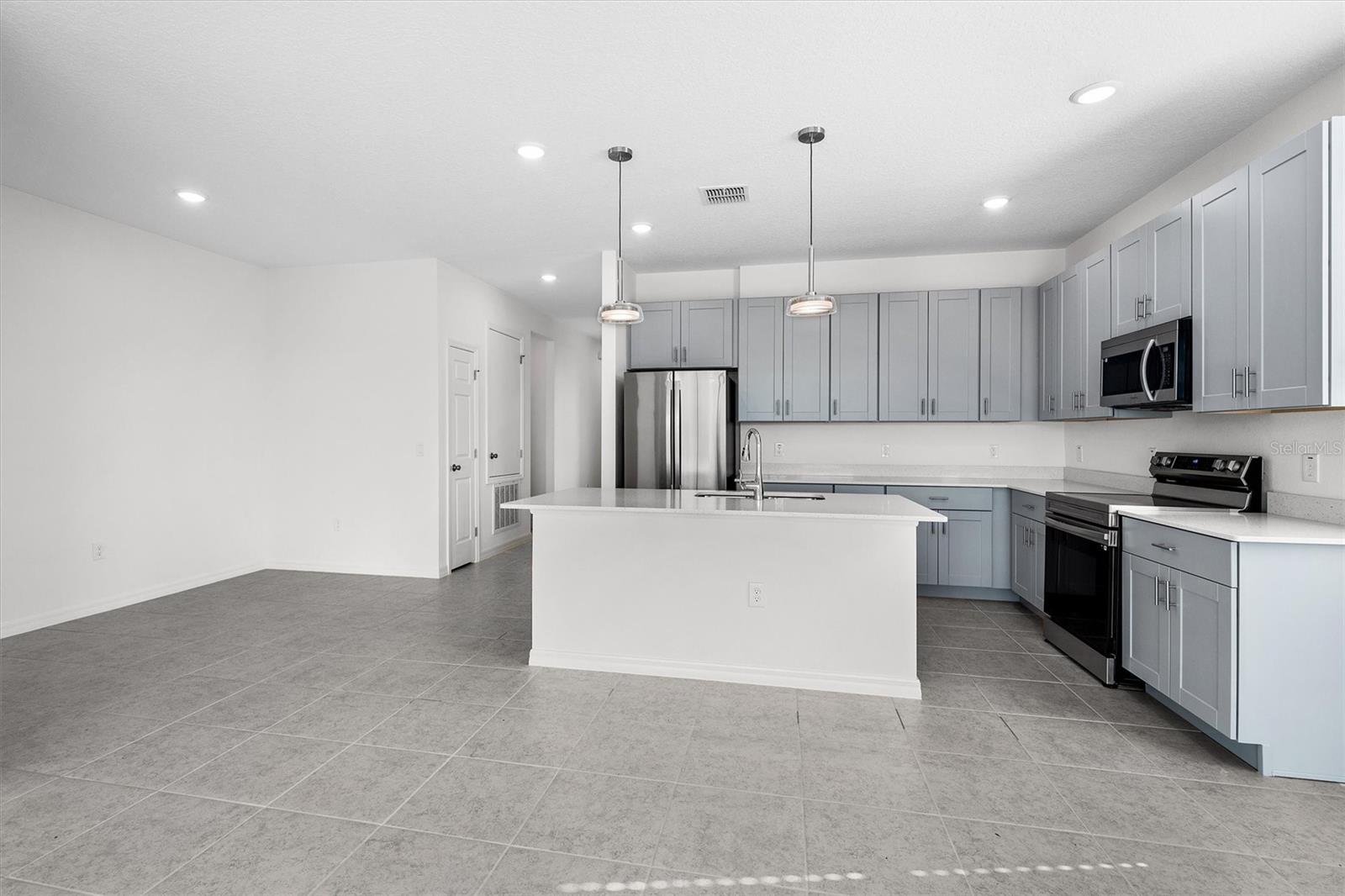 Image 22 of 45 For 3036 Suraj Circle