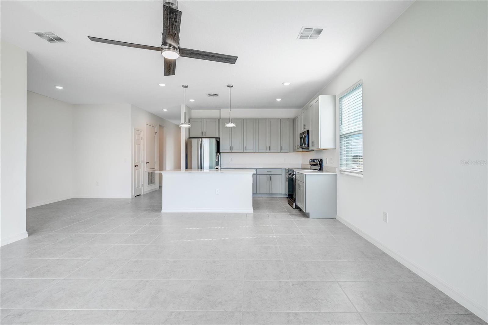 Image 28 of 45 For 3036 Suraj Circle