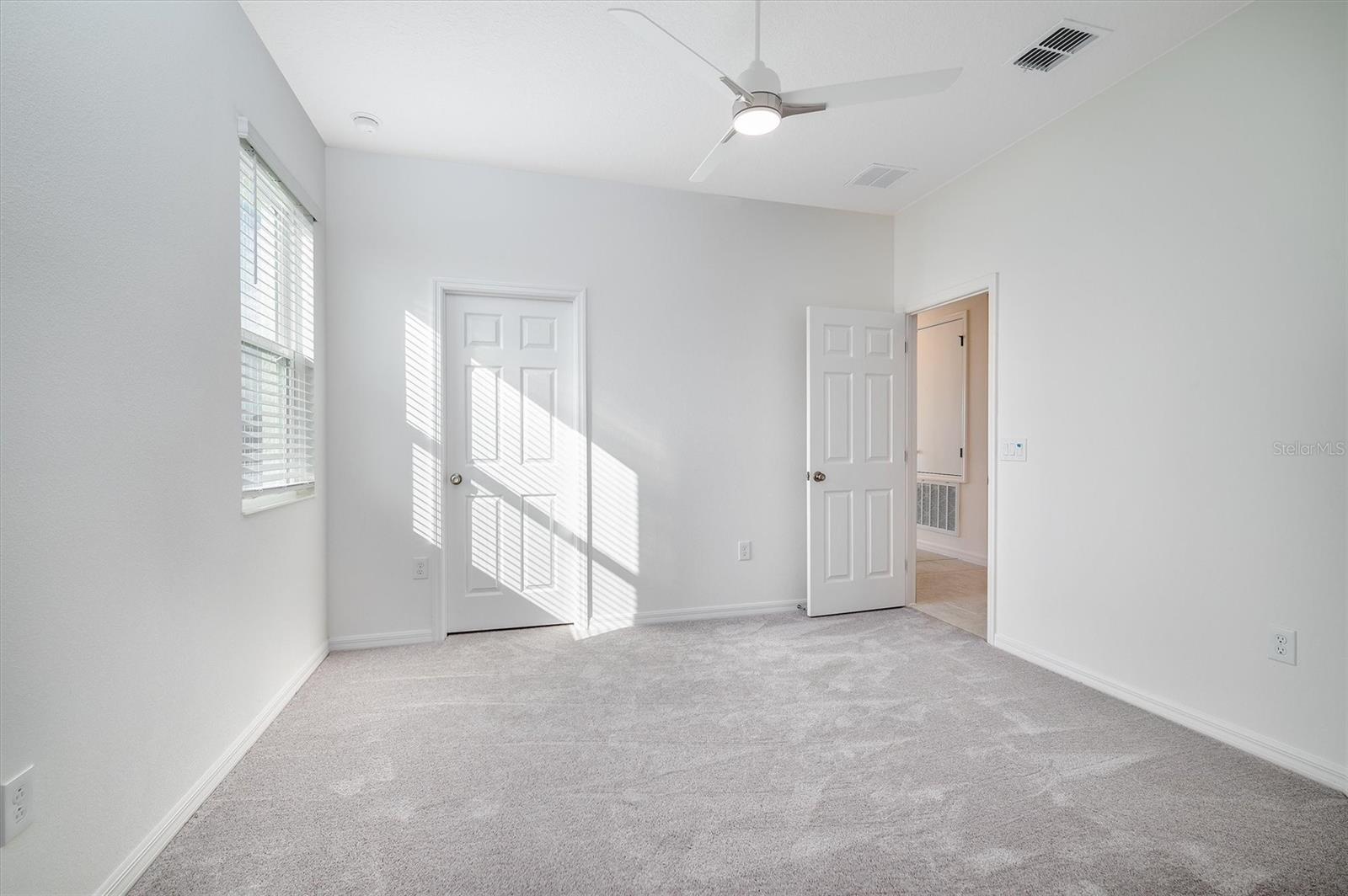 Image 42 of 45 For 3036 Suraj Circle