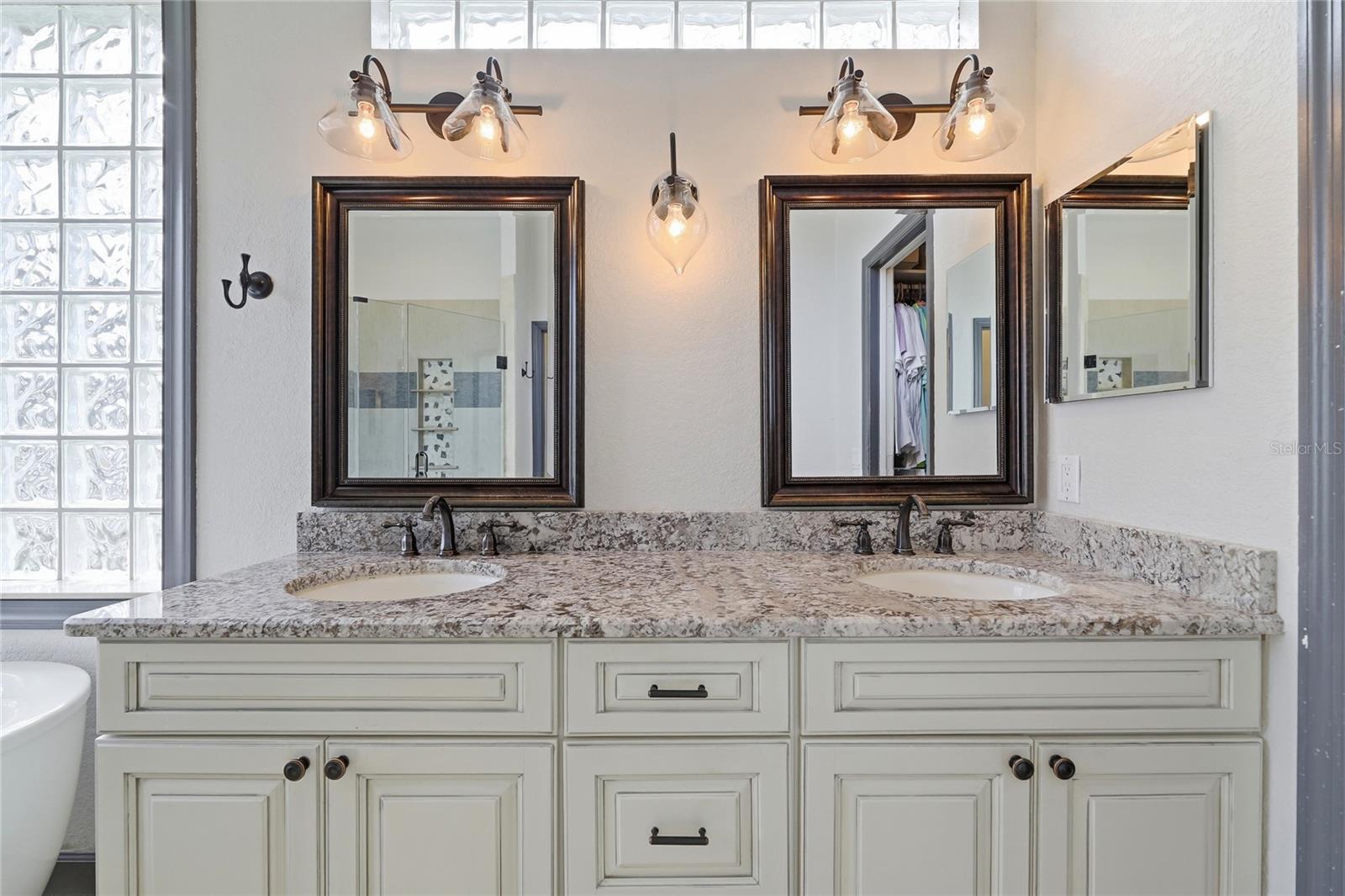 Image 29 of 53 For 4762 Longbow Drive