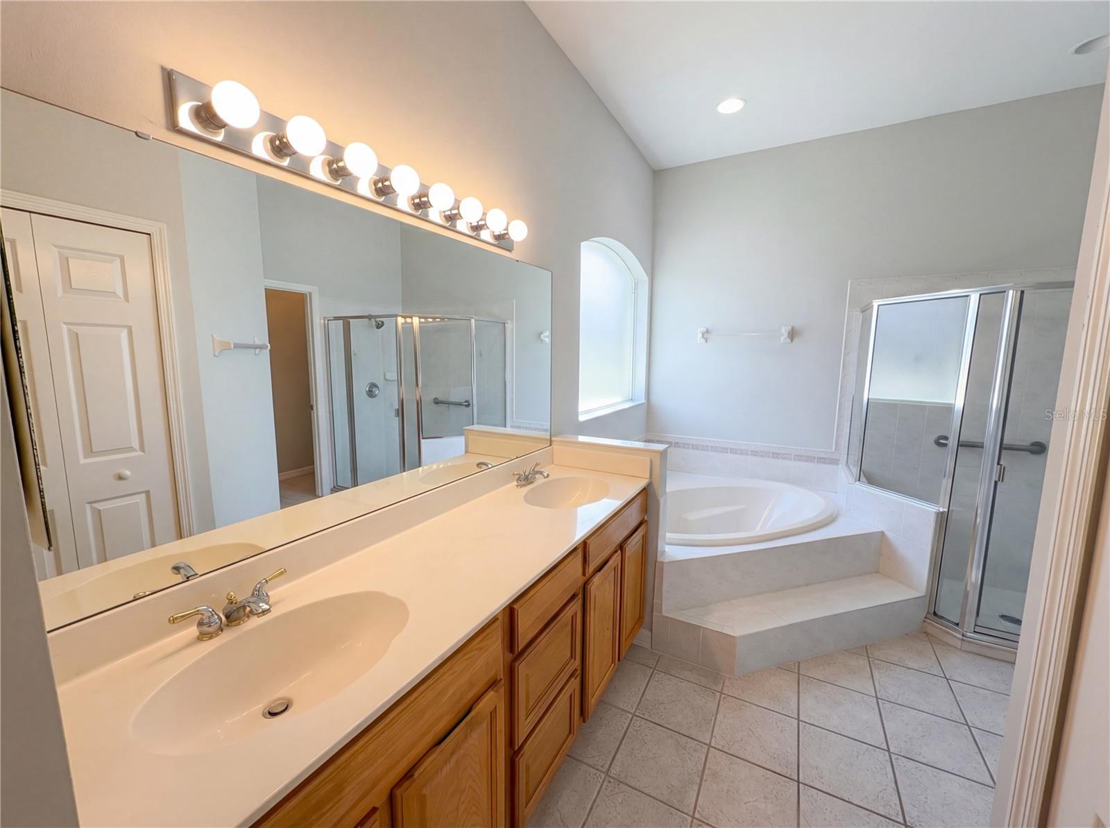 Image 24 of 36 For 1877 Thesy Drive