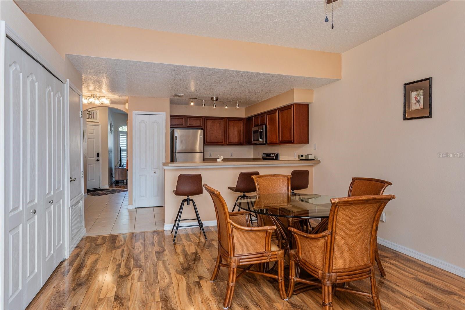 Image 12 of 23 For 960 Mooring Avenue 103