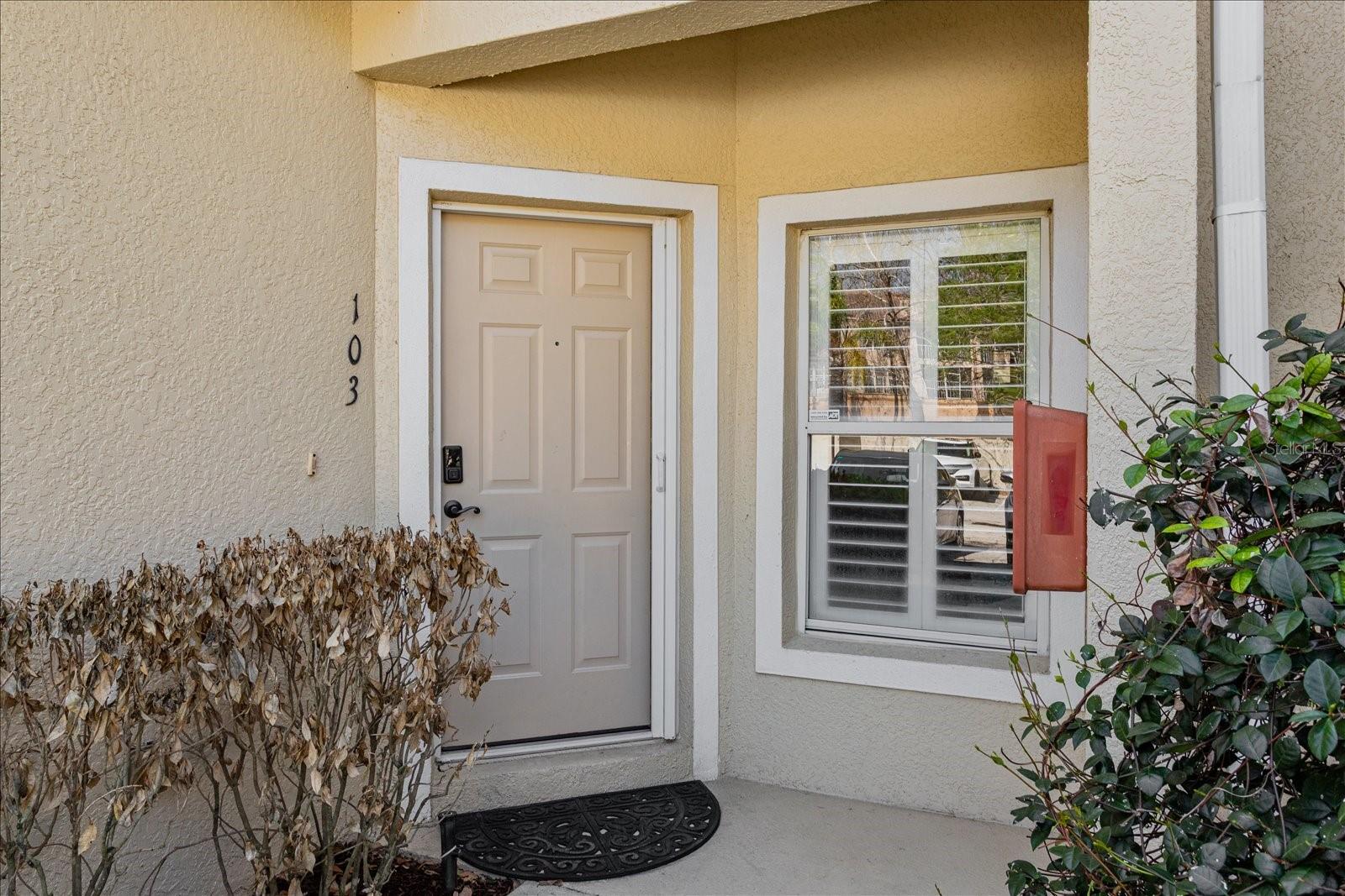 Image 4 of 23 For 960 Mooring Avenue 103