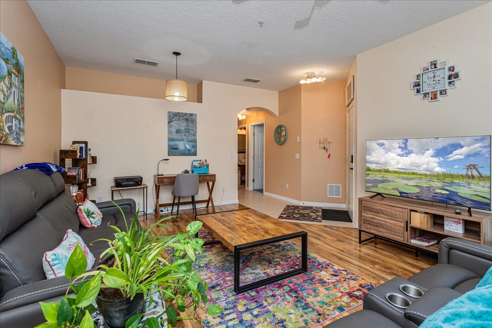 Image 7 of 23 For 960 Mooring Avenue 103