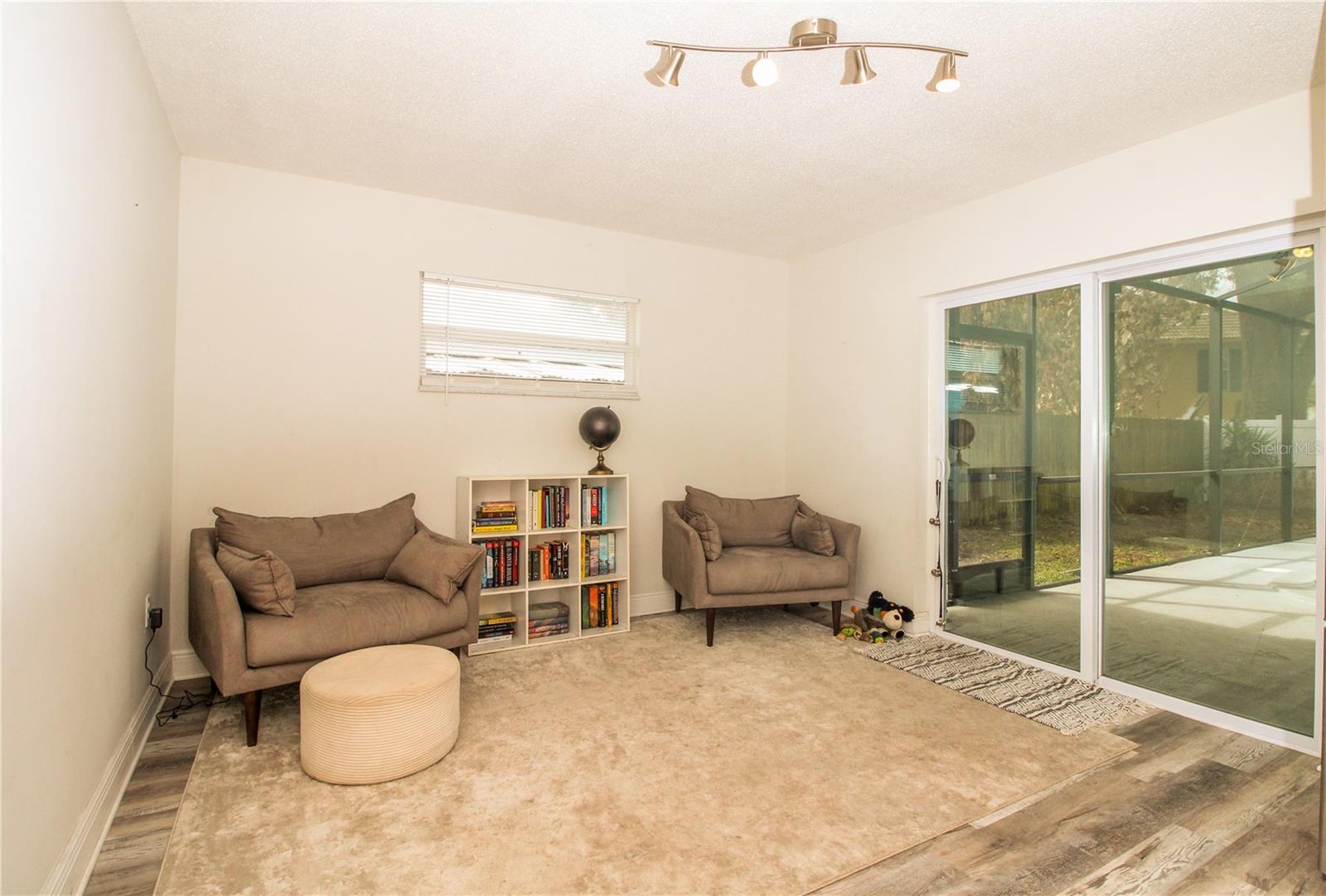 Image 12 of 23 For 1529 Glastonberry Road