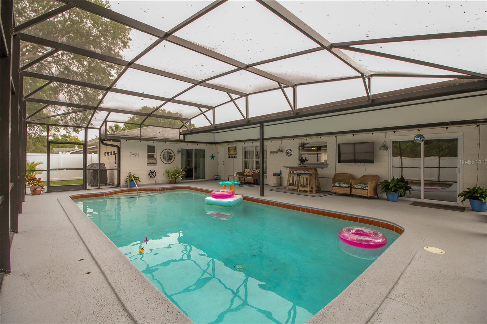 Image 22 of 23 For 1529 Glastonberry Road