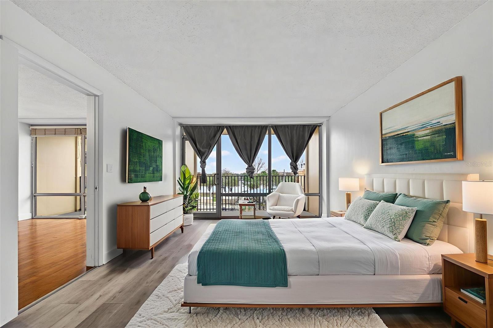 Image 19 of 61 For 151 Washington Street 408