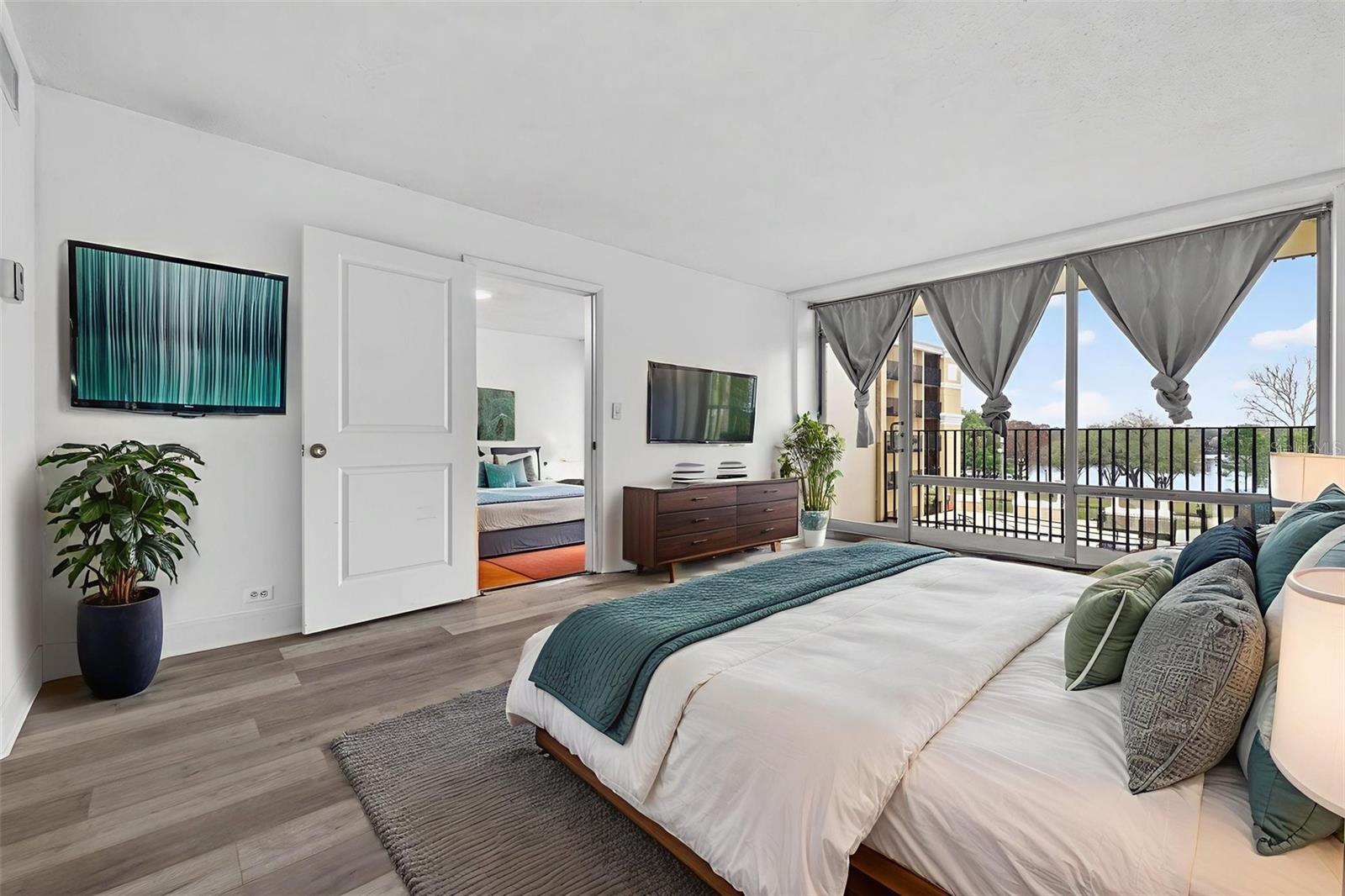 Image 23 of 61 For 151 Washington Street 408