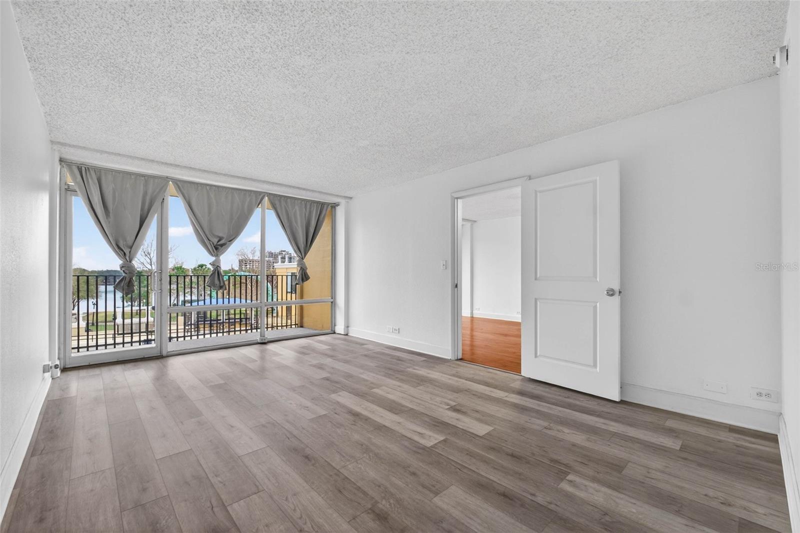 Image 30 of 61 For 151 Washington Street 408