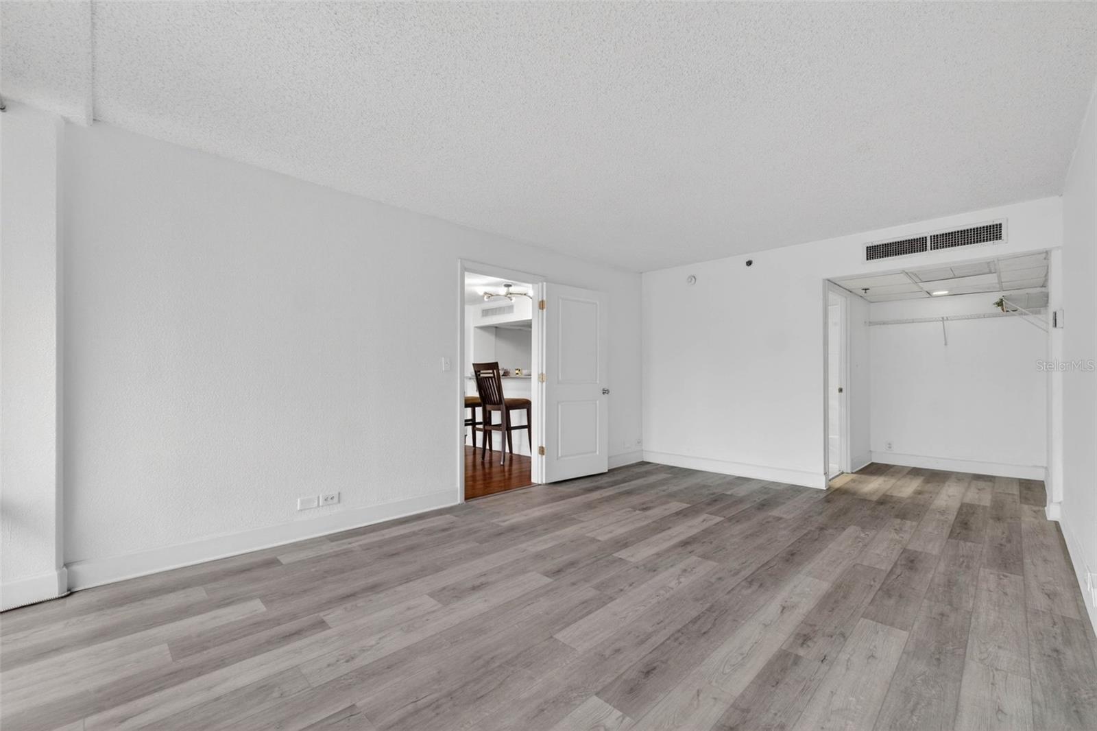 Image 32 of 61 For 151 Washington Street 408