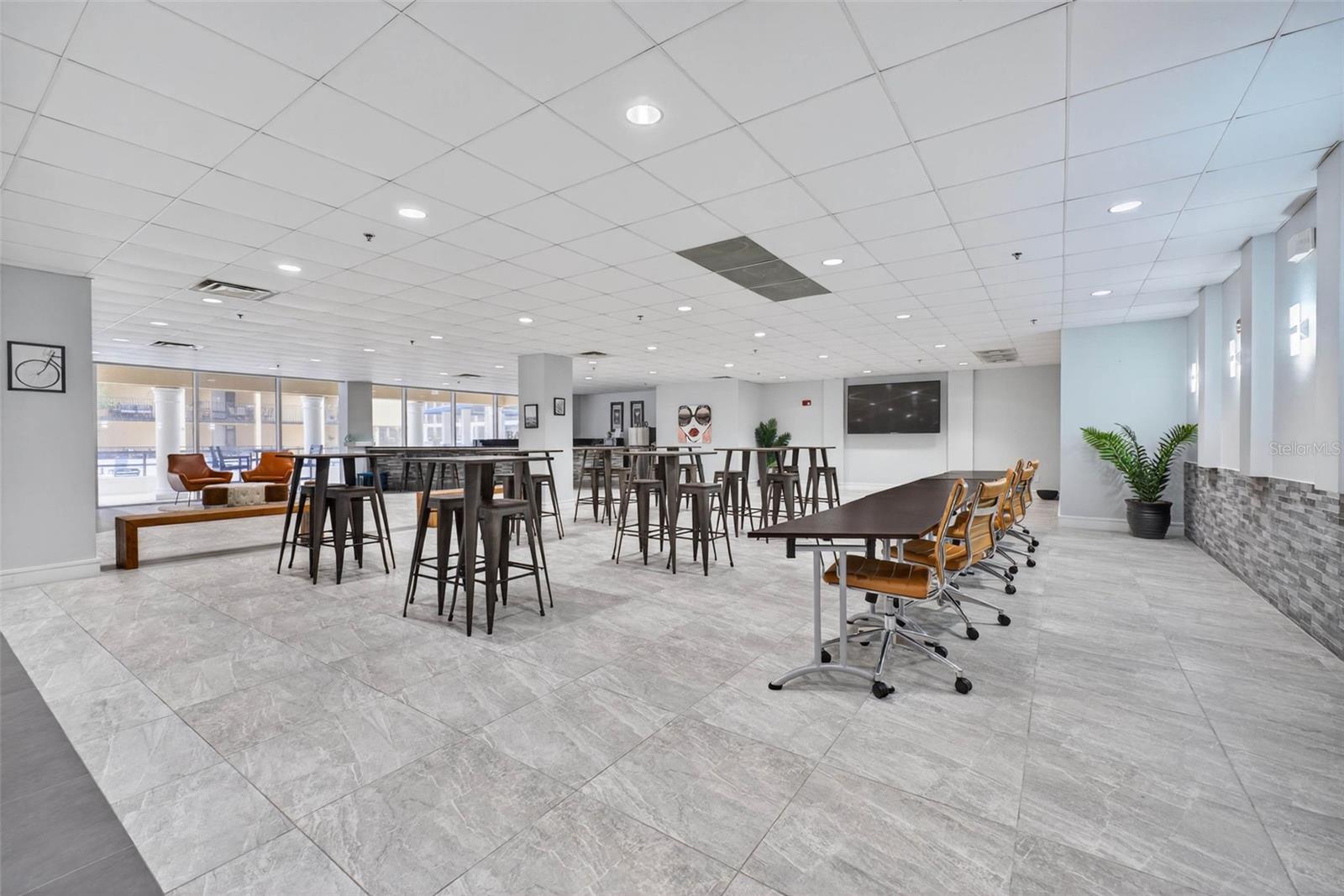 Image 41 of 61 For 151 Washington Street 408