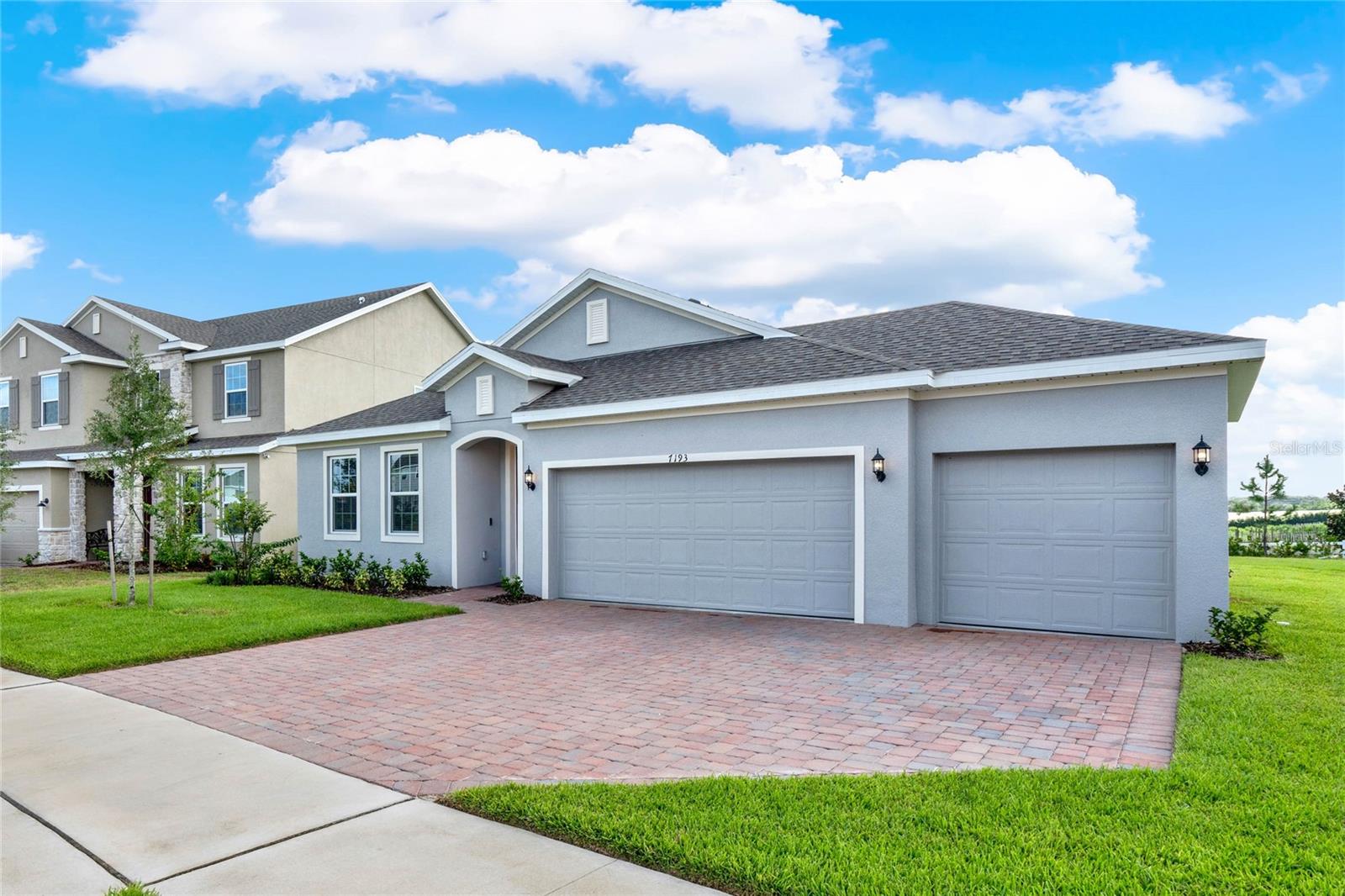 Image 2 of 39 For 7193 Dilly Lake Avenue