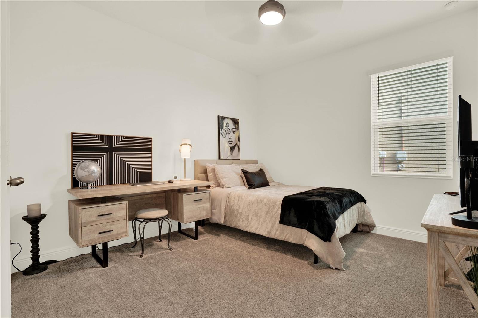 Image 23 of 39 For 7193 Dilly Lake Avenue