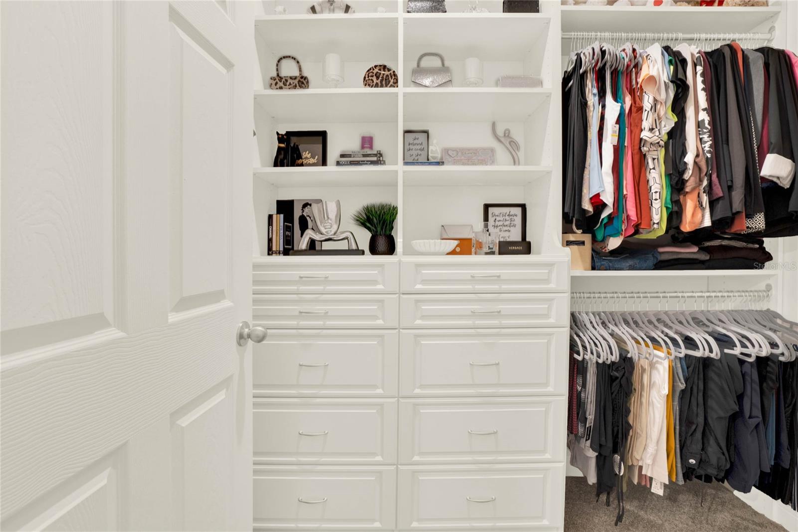 Image 28 of 39 For 7193 Dilly Lake Avenue